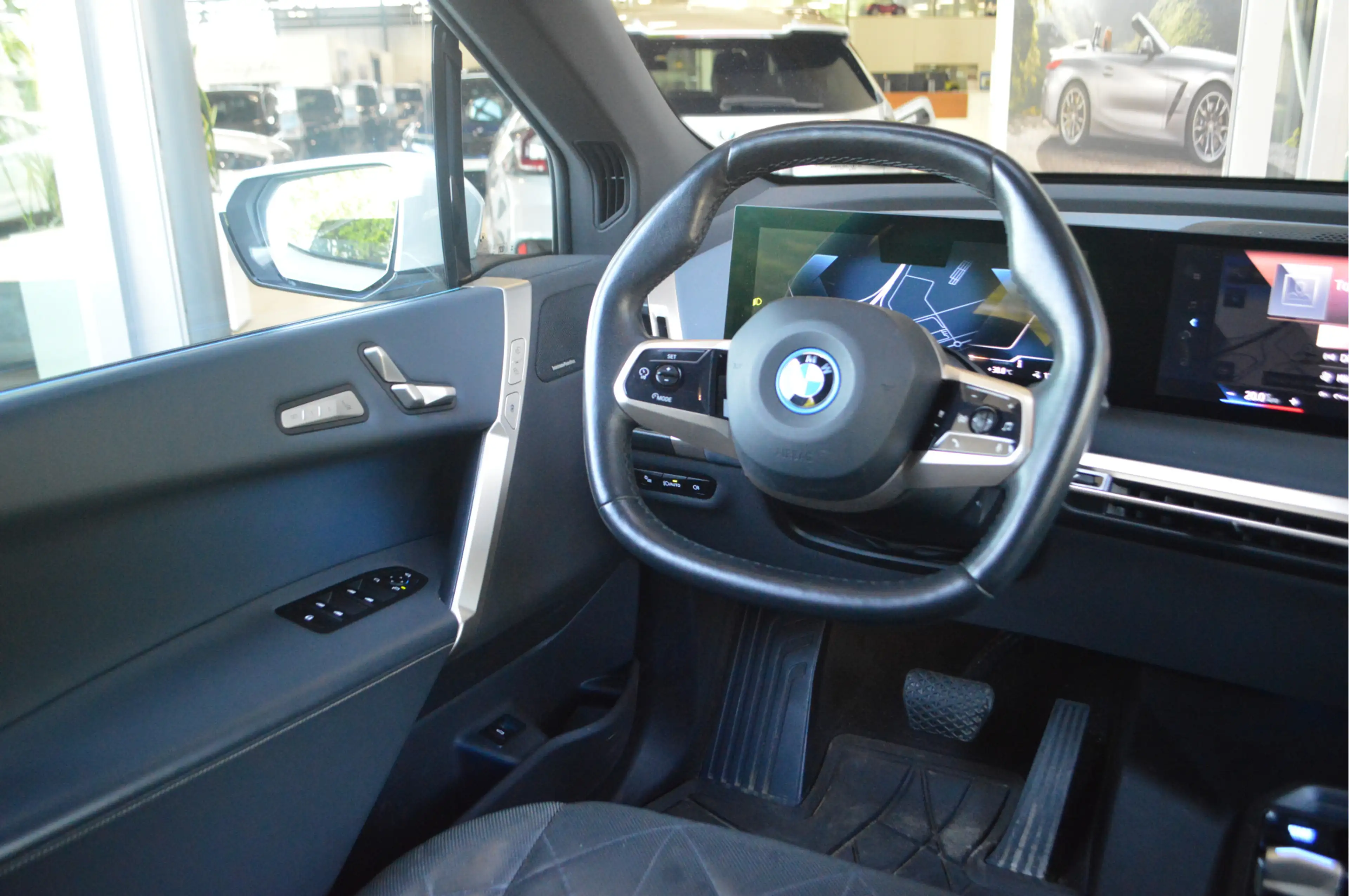BMW iX xDrive50 High Executive / Sportpakket / Panoramada — photo 15