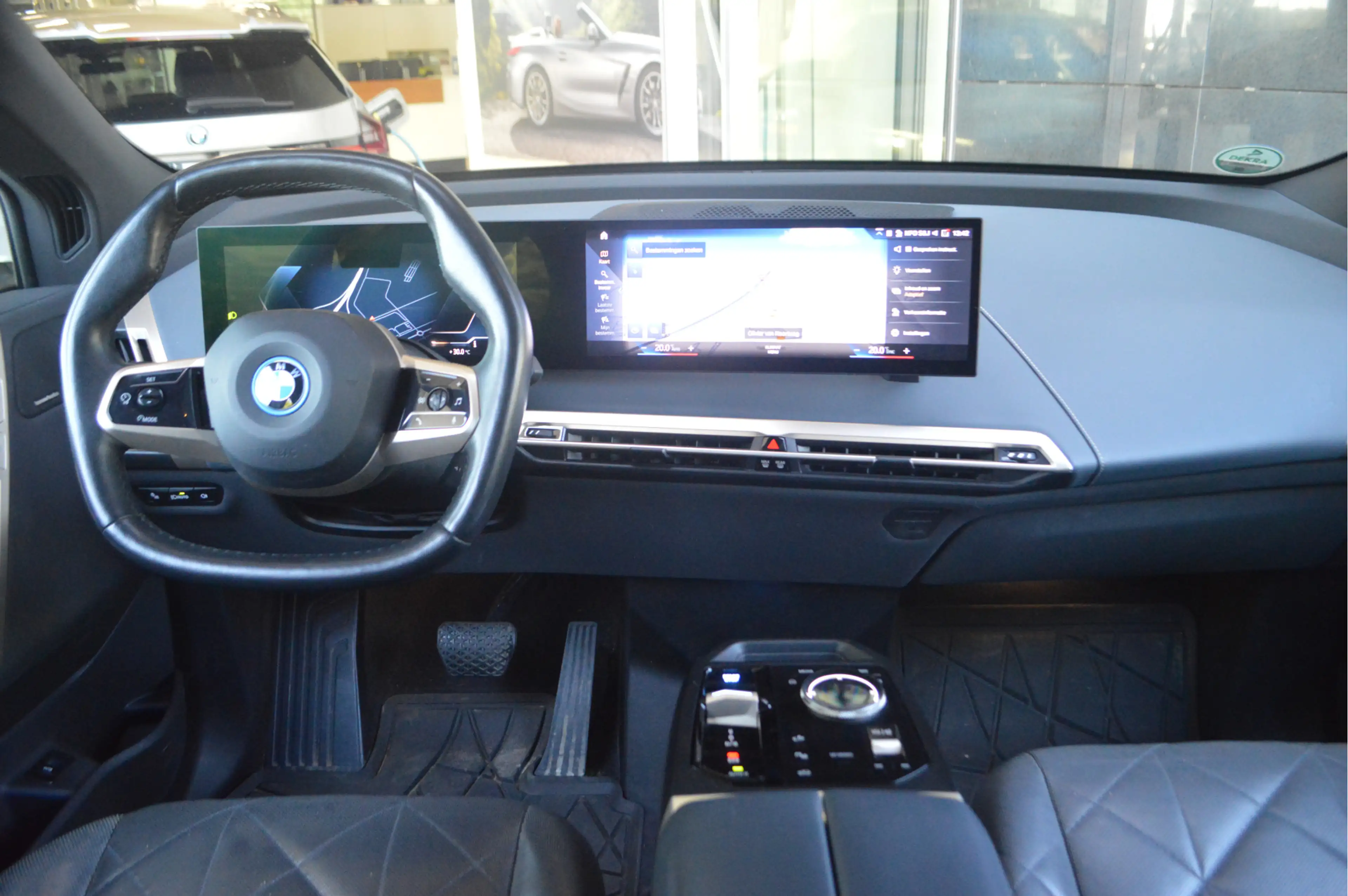 BMW iX xDrive50 High Executive / Sportpakket / Panoramada — photo 3