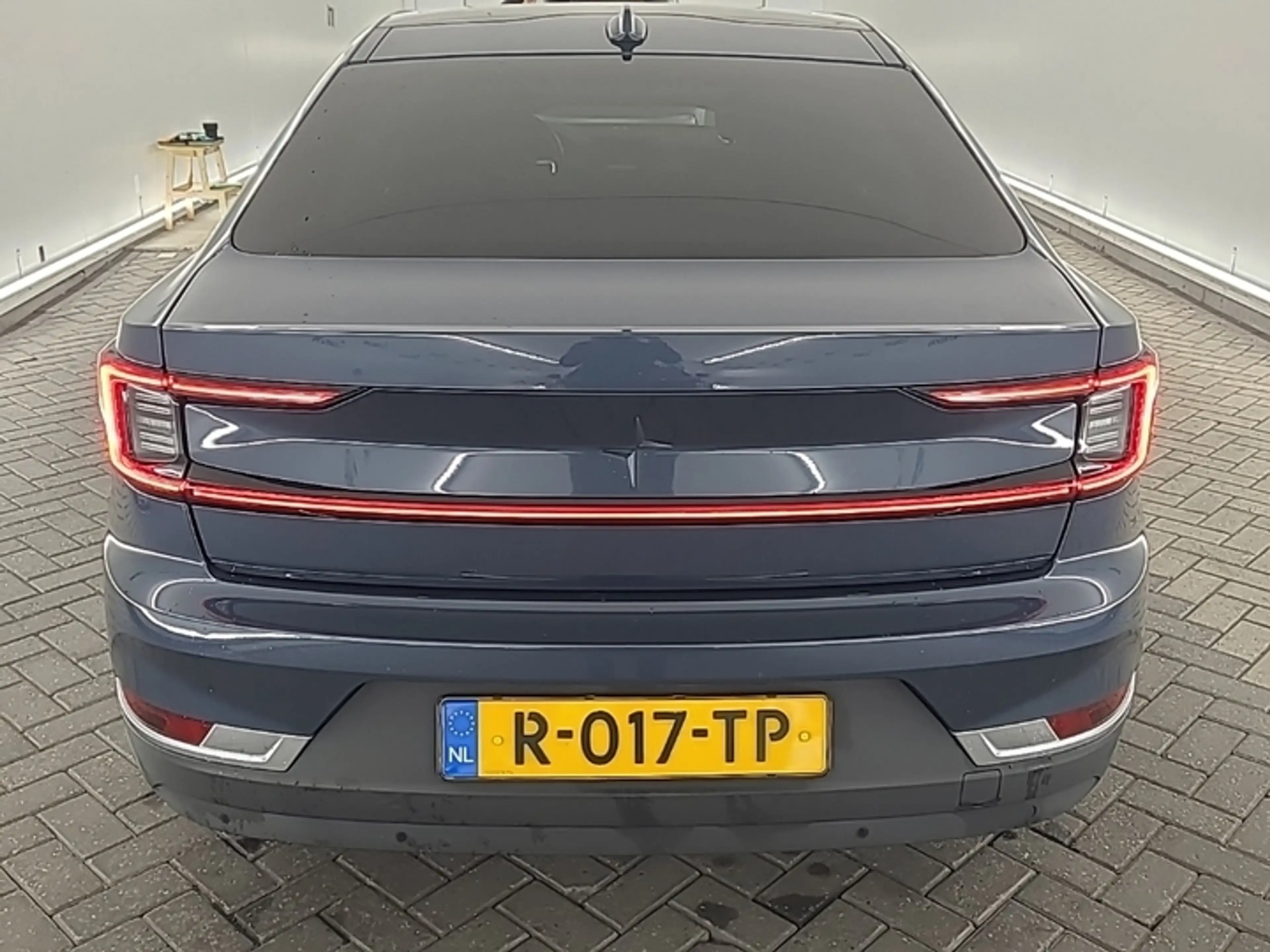 Polestar 2 Long Range Dual Motor 300kW 408pk 78kWh [PANO+PILO — photo 15