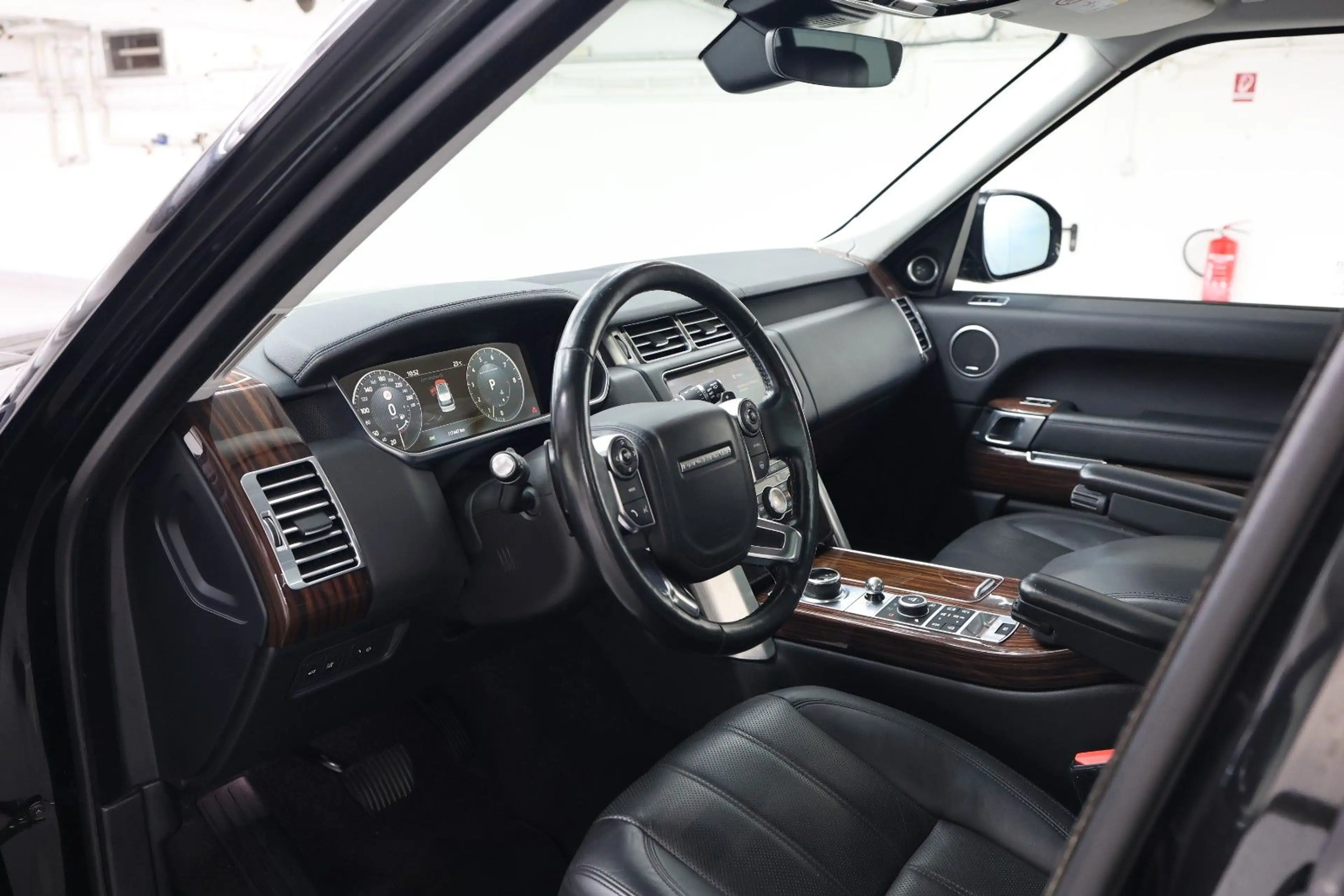 Land Rover Range Rover 5.0 SC Vogue 2.Hand — photo 13