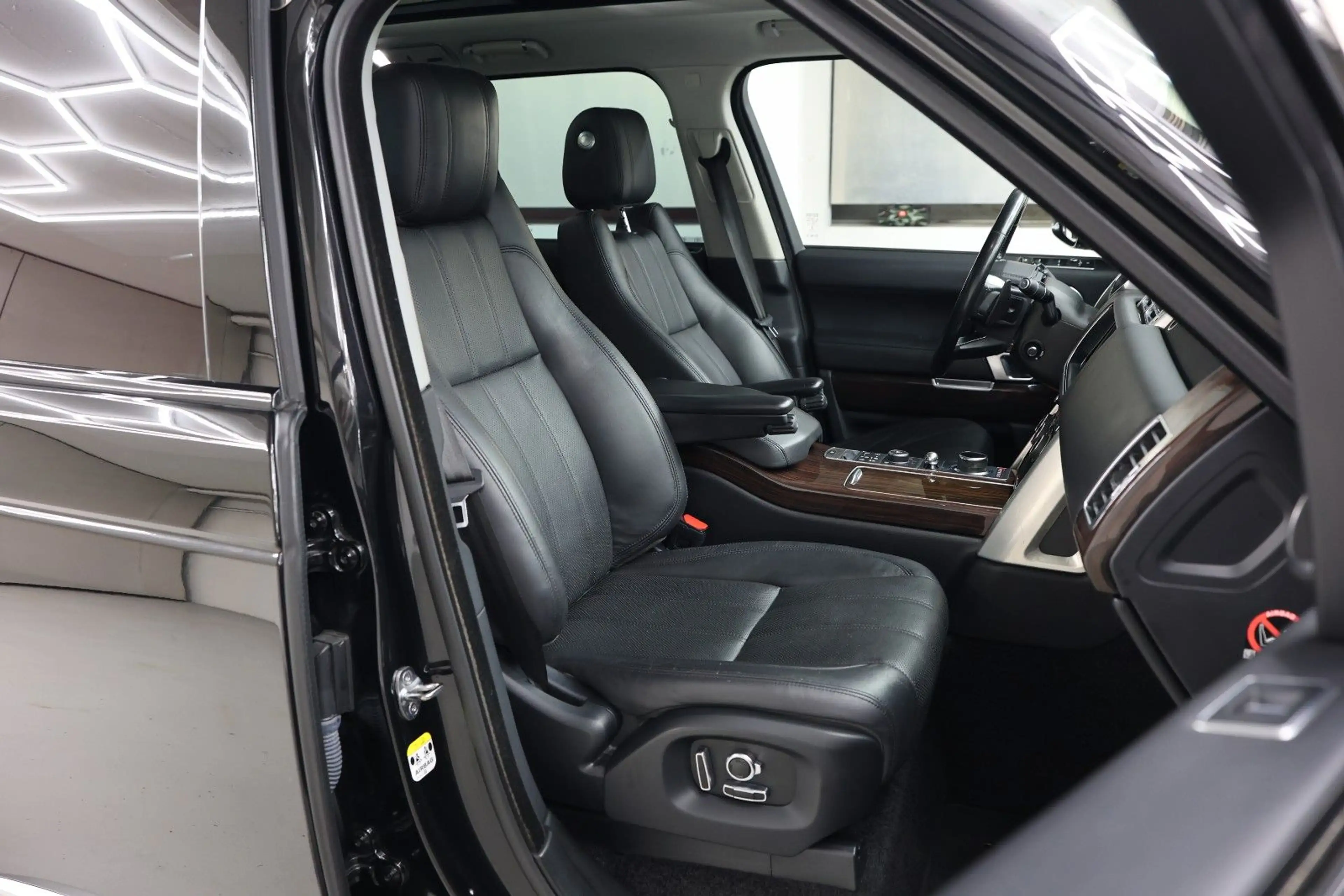 Land Rover Range Rover 5.0 SC Vogue 2.Hand — photo 17