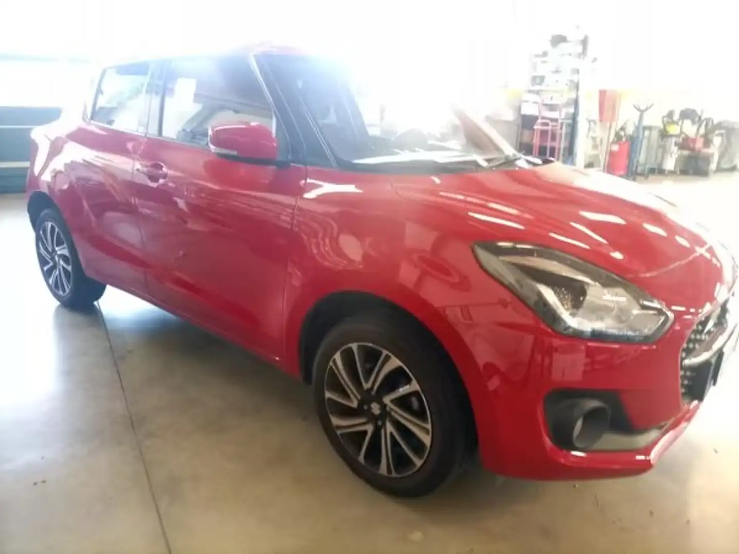 Suzuki Swift 1.2 Hybrid Top 4WD Rosso - 2