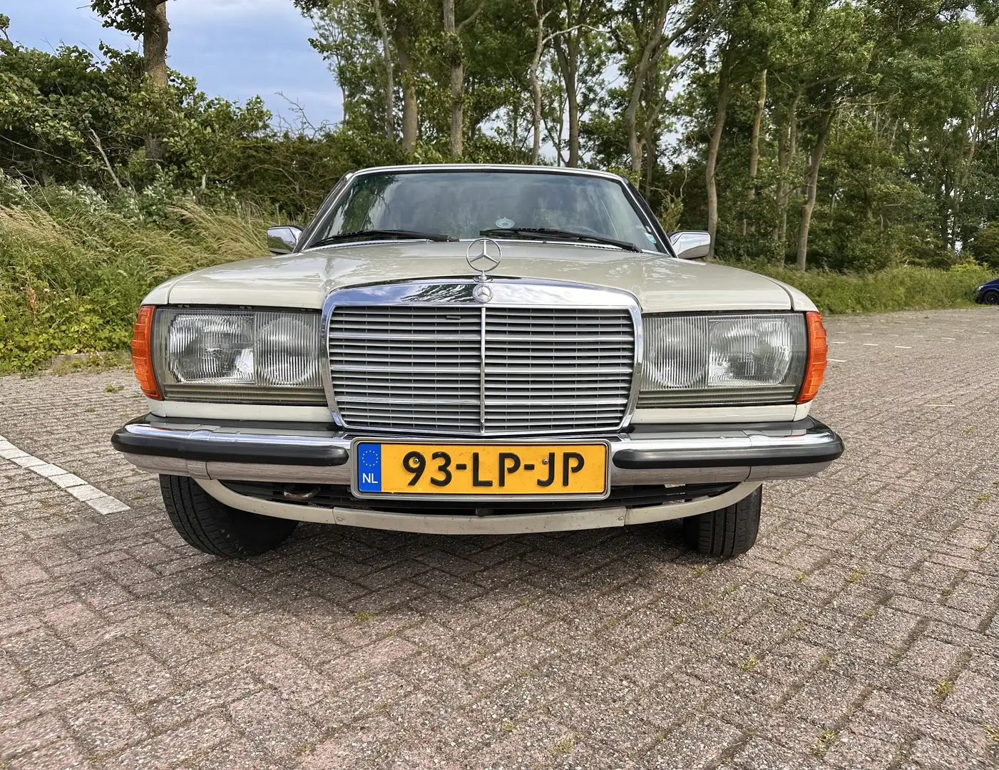 Mercedes-Benz C 230 W123 230 Coupé Beige - 2