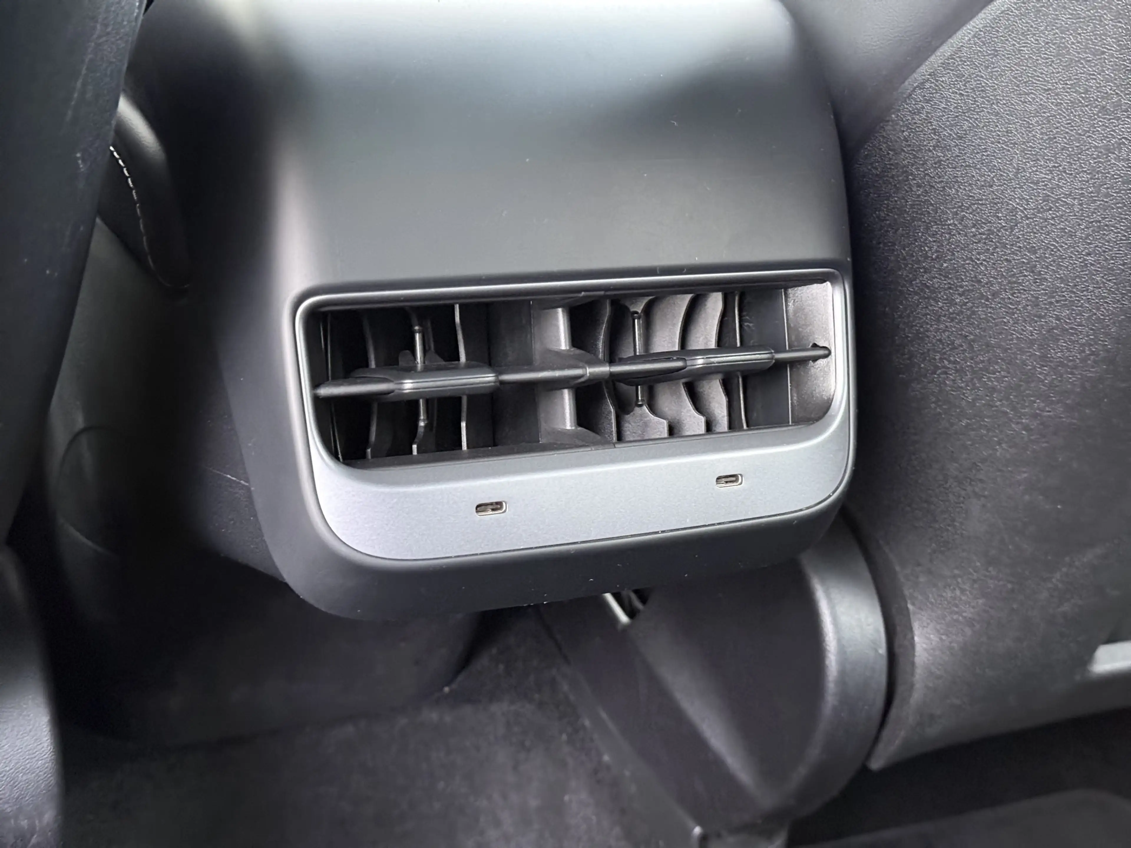 Tesla Model Y RWD 300PK SOH 90% Trekhaak Warmtepomp LFP-Accu Pre — photo 31