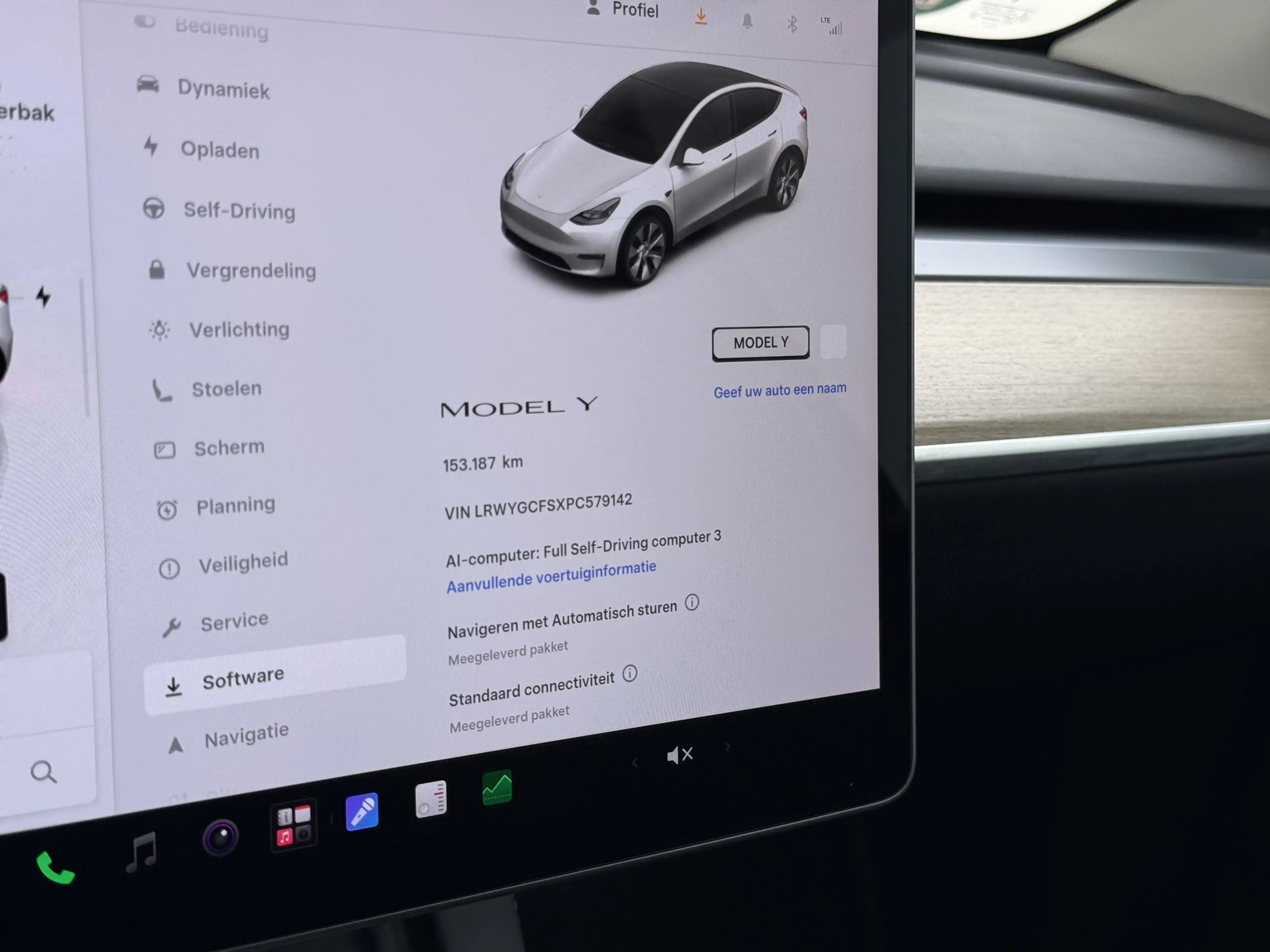 Tesla Model Y RWD 300PK SOH 90% Trekhaak Warmtepomp LFP-Accu Pre — photo 16