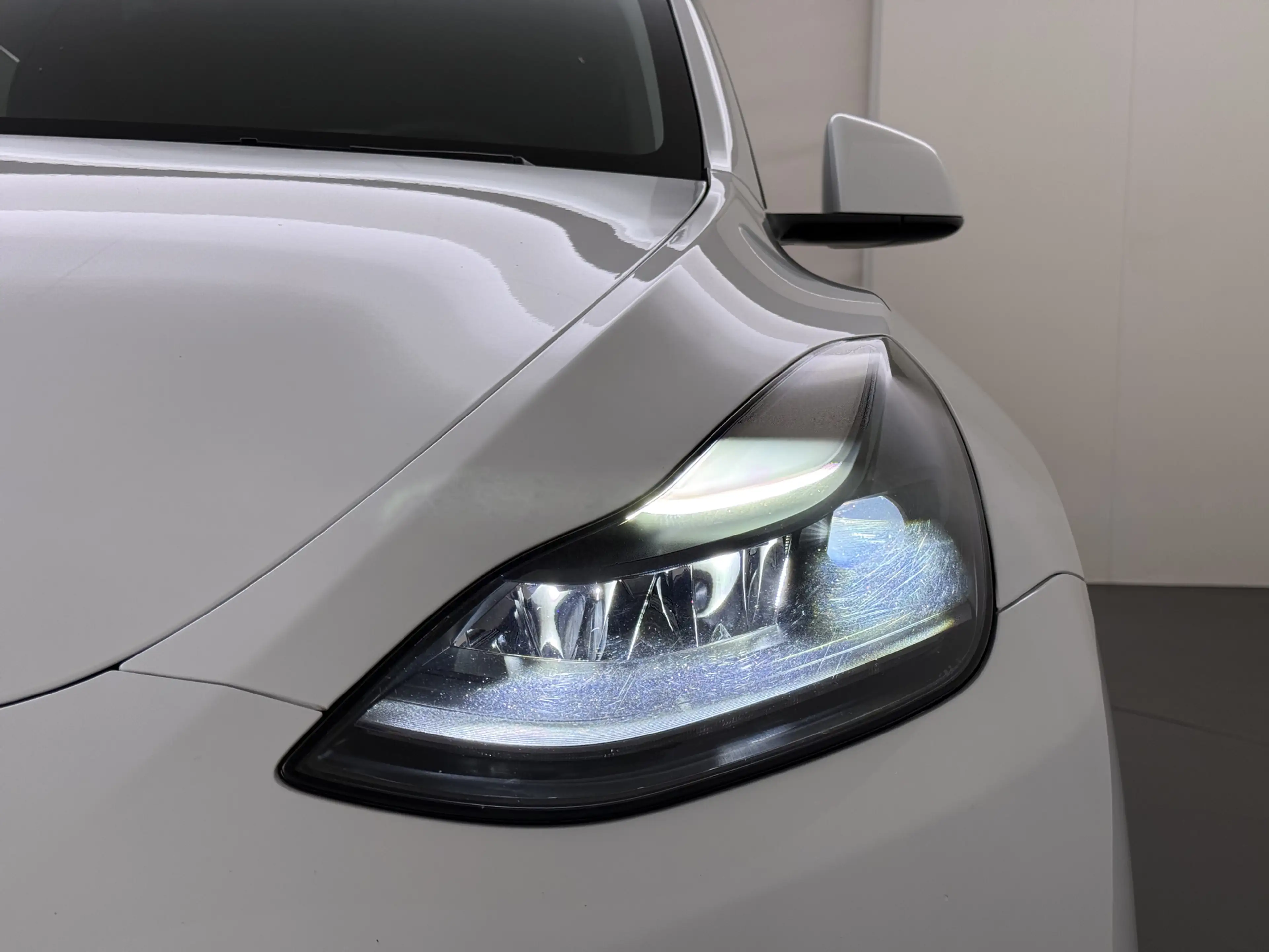 Tesla Model Y RWD 300PK SOH 90% Trekhaak Warmtepomp LFP-Accu Pre — photo 27