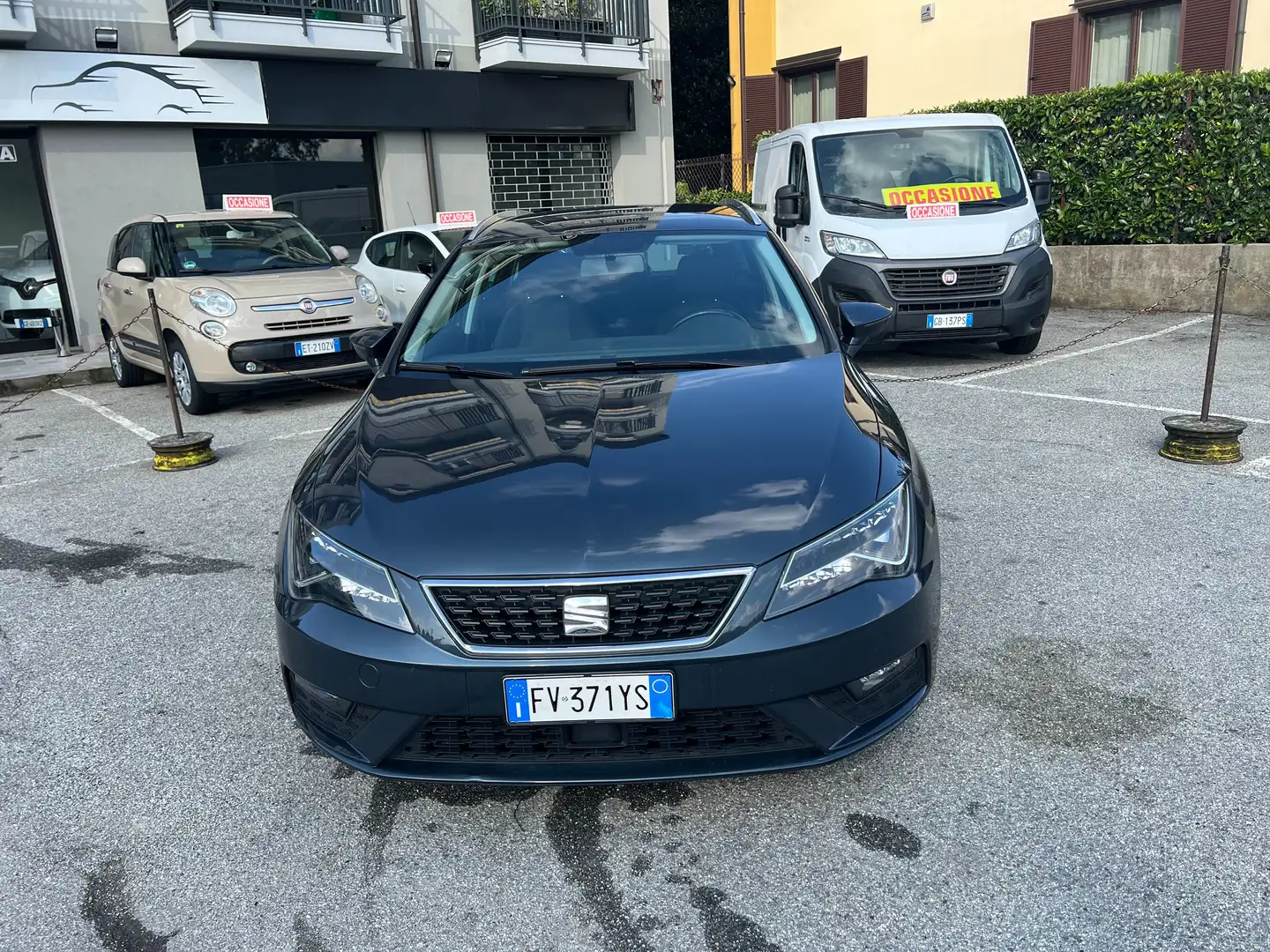 SEAT Leon St 1.6 Tdi Business Dsg S&S 115 Cv Grau - 2