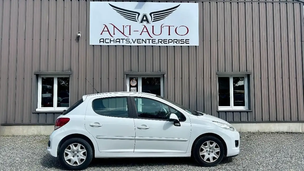 Peugeot 207 1.4 HDI  PLUS