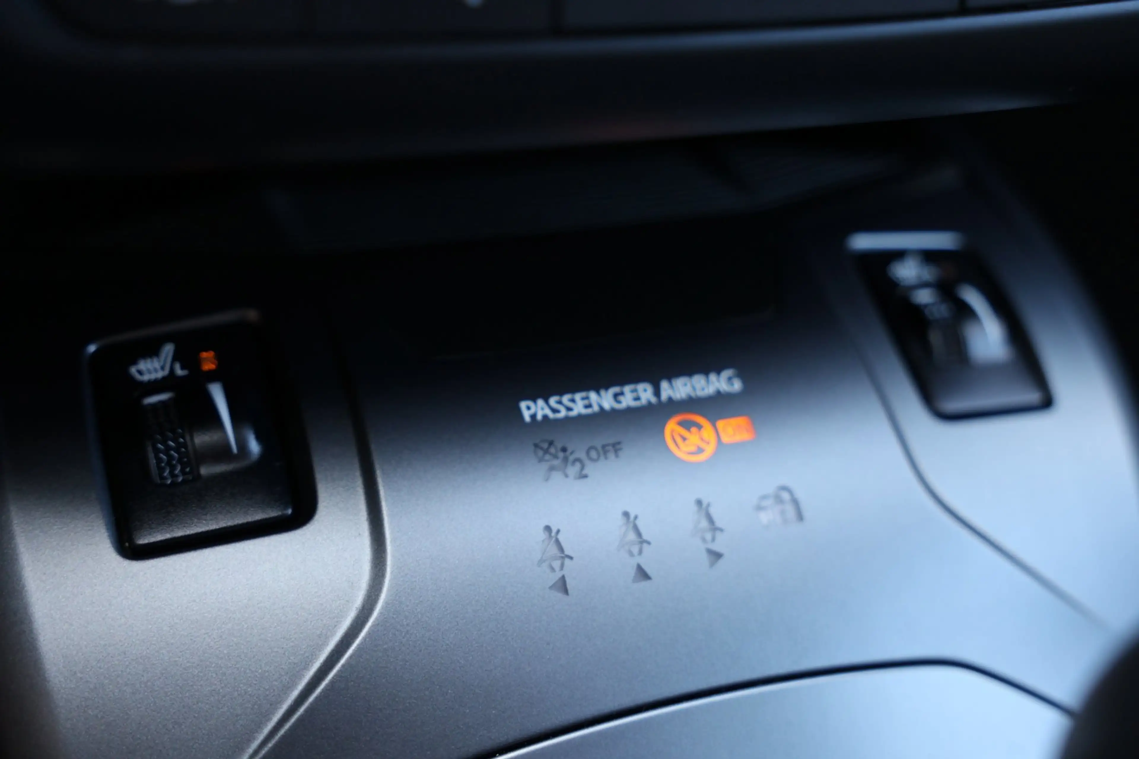 Toyota Avensis Touring Sports 1.8 VVT-i Dealer onderhouden — photo 14
