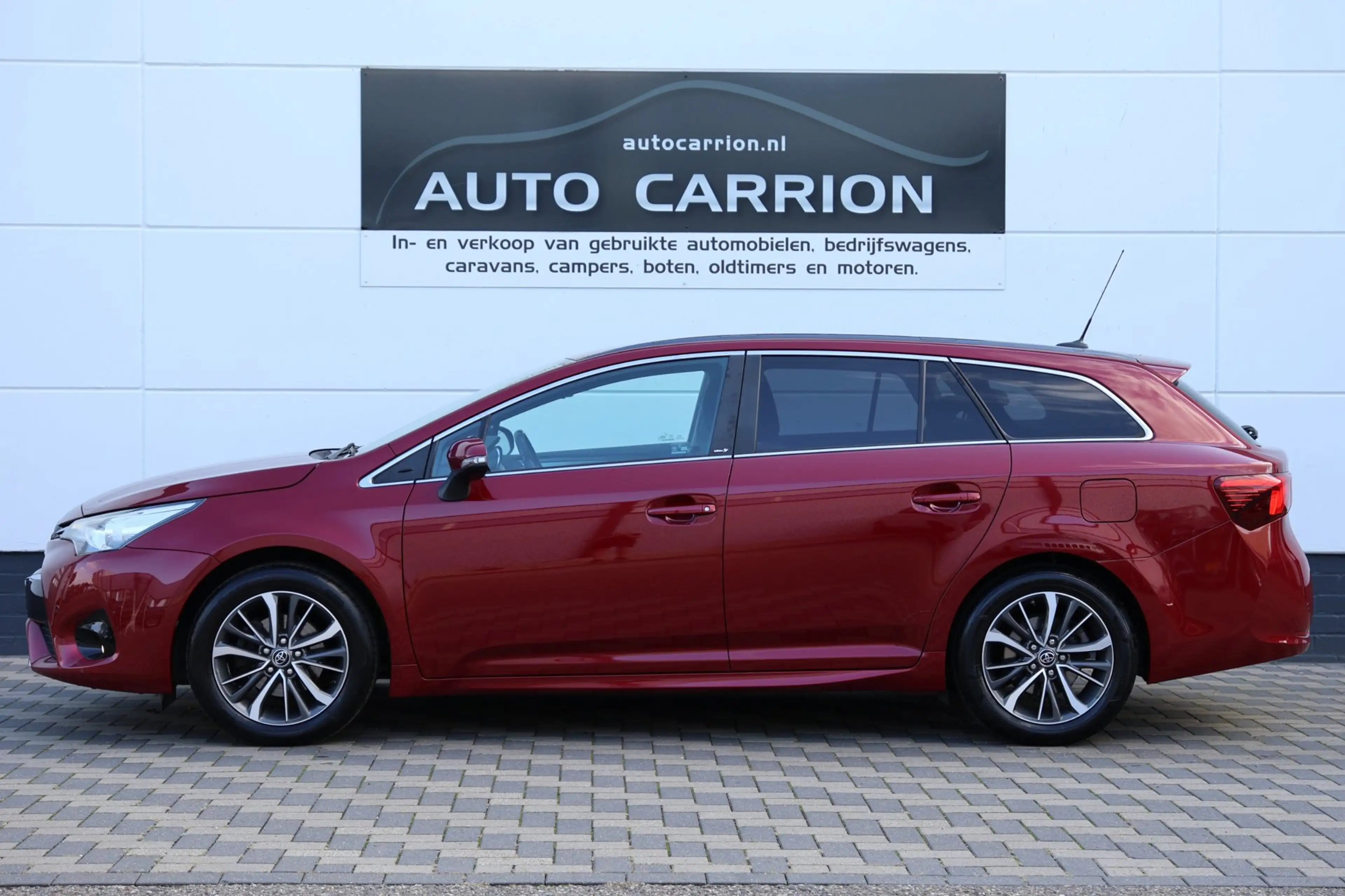 Toyota Avensis Touring Sports 1.8 VVT-i Dealer onderhouden — photo 3