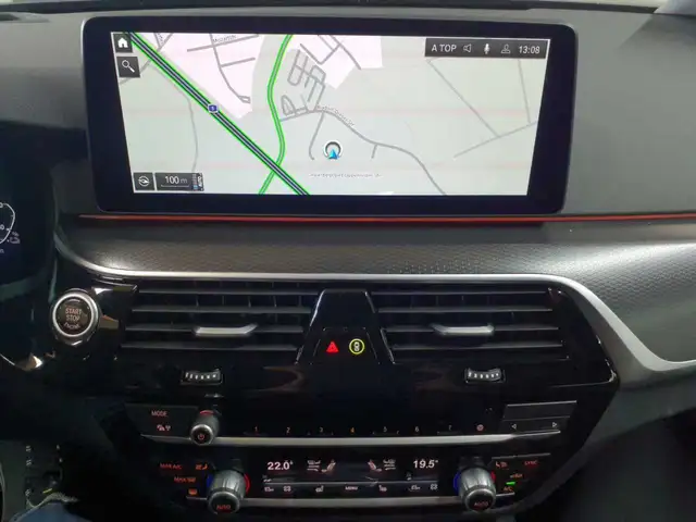 BMW 5 Series view 12