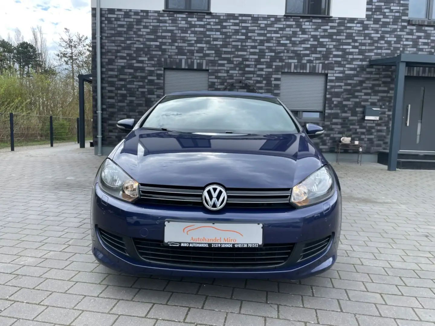 Volkswagen Golf VI Cabriolet Basis BMT Bleu - 2