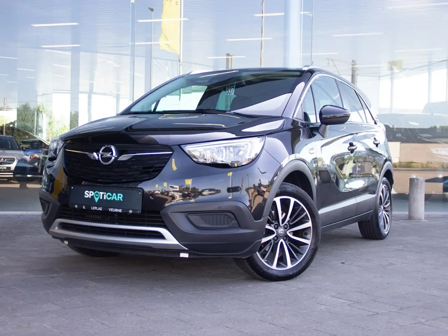 Opel Crossland X INNOVATION 1.2T MT6 110PK |GPS|CAMERA|TREKHAAK| Noir - 1