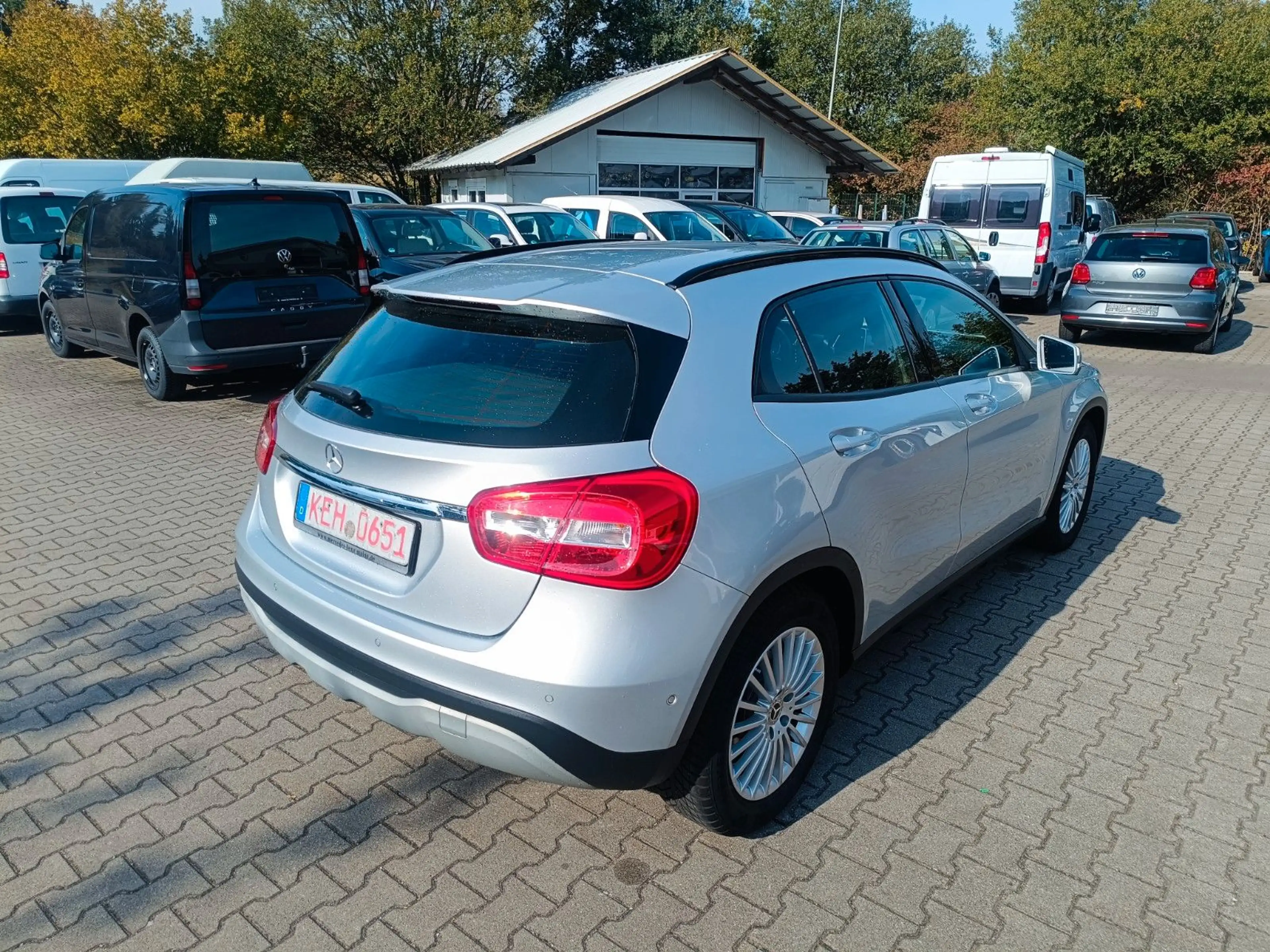 Mercedes-Benz GLA 180 — photo 9