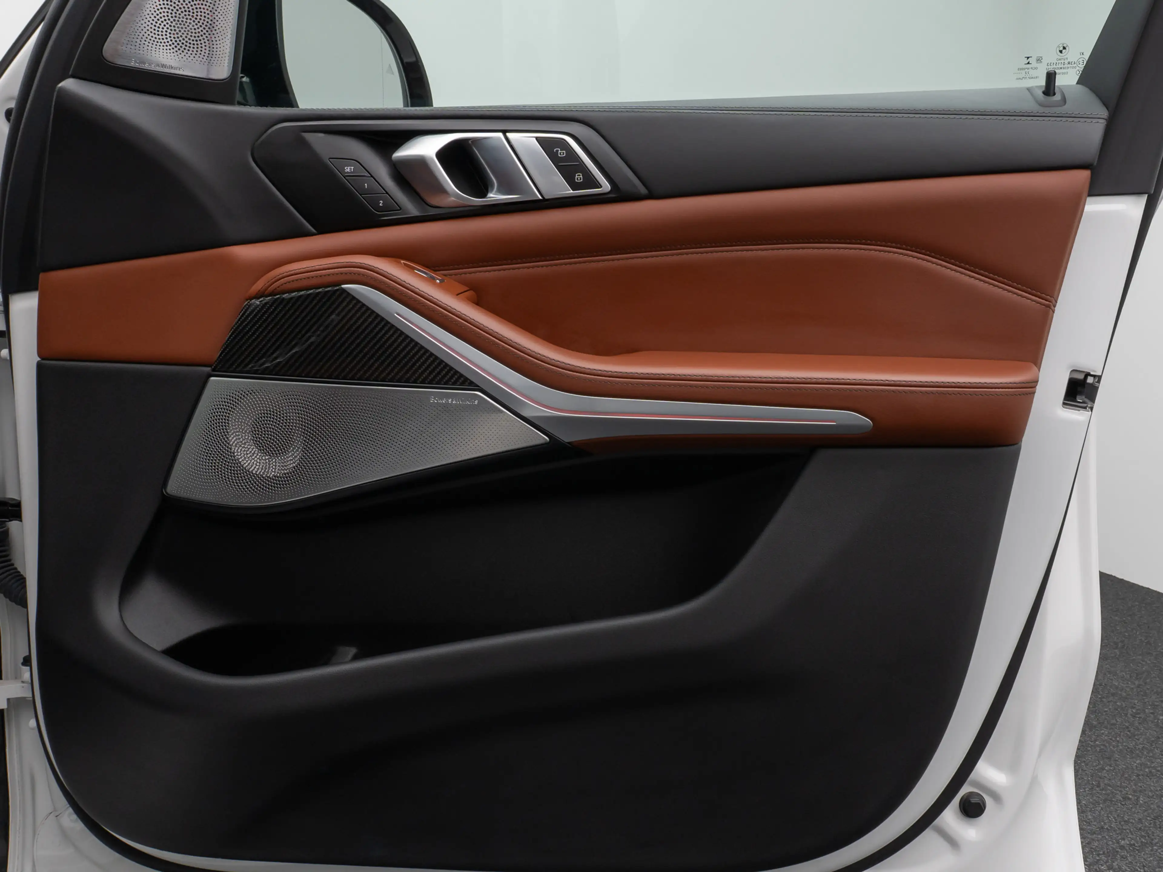 BMW X7 M B&W Panorama HUD 360° Individual 22 — photo 33