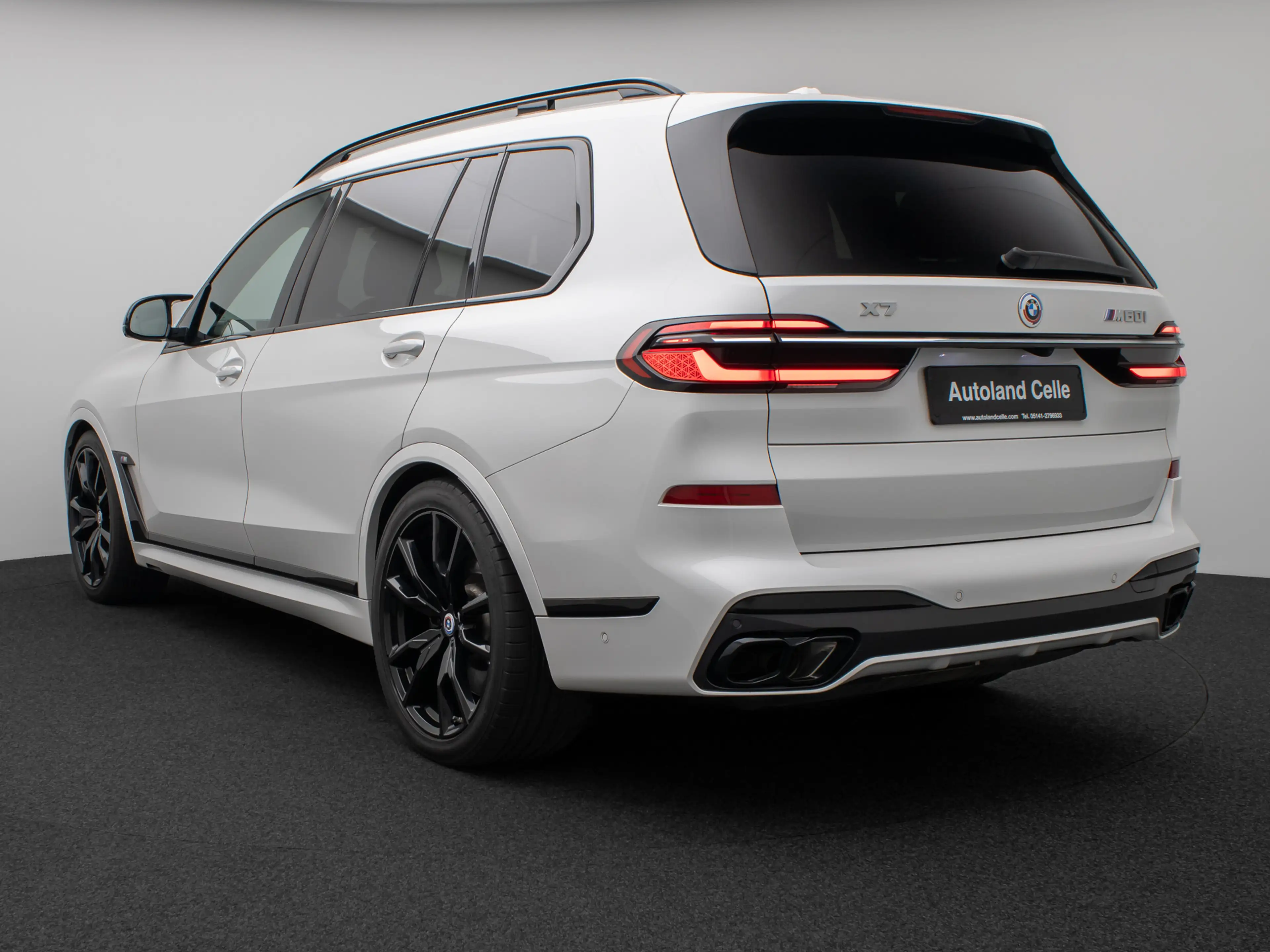 BMW X7 M B&W Panorama HUD 360° Individual 22 — photo 9