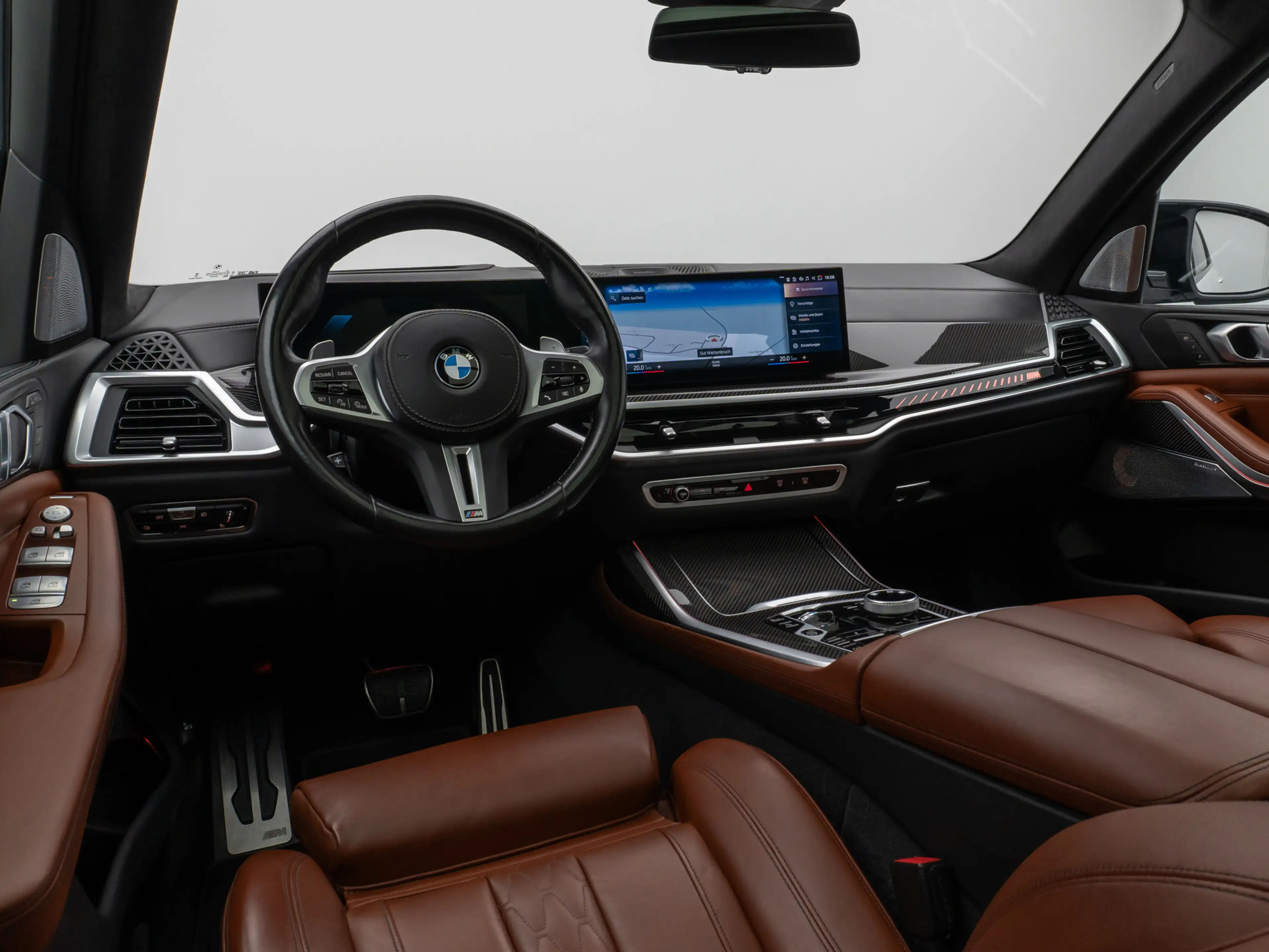 BMW X7 M B&W Panorama HUD 360° Individual 22 — photo 40