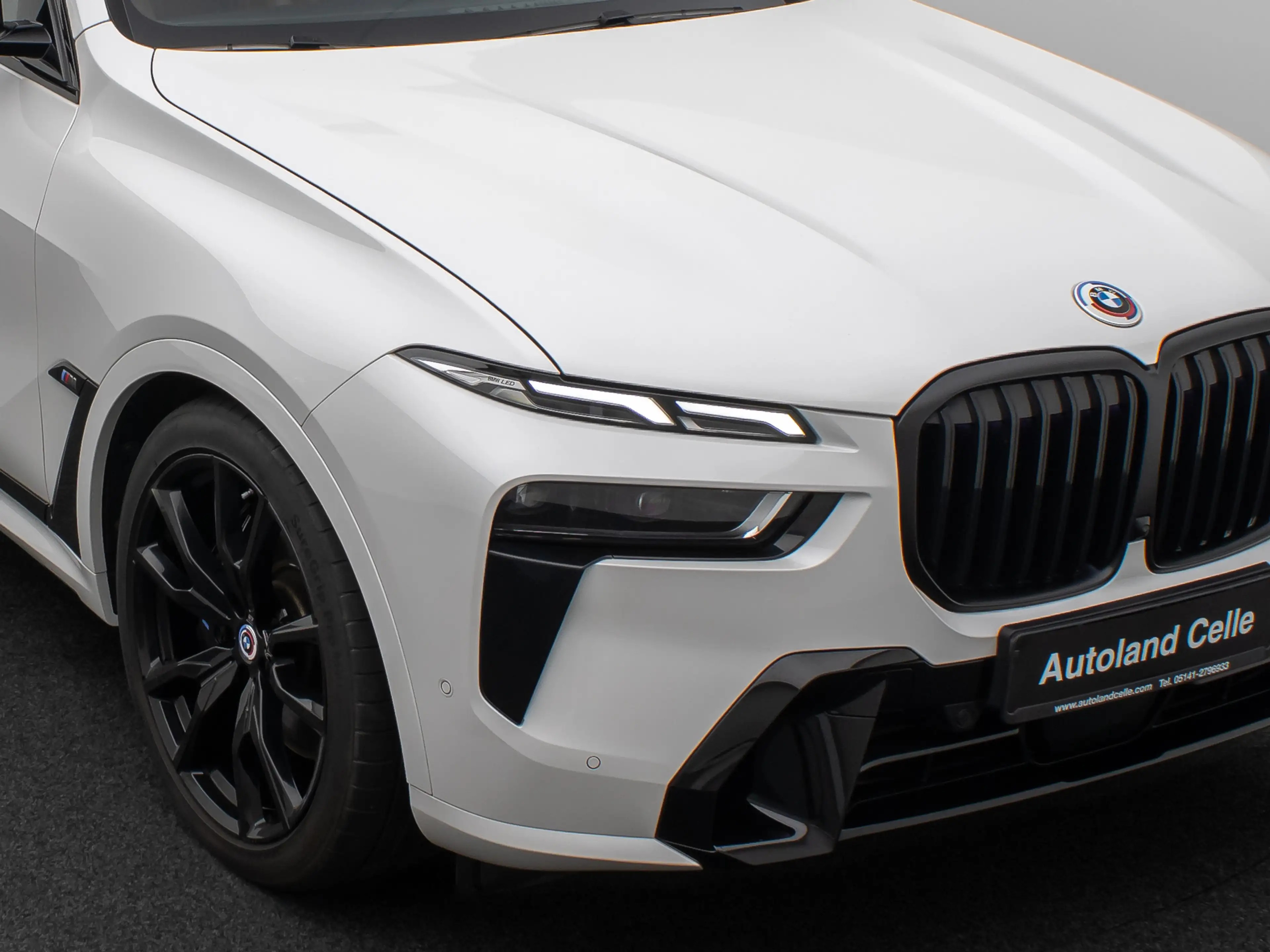 BMW X7 M B&W Panorama HUD 360° Individual 22 — photo 17