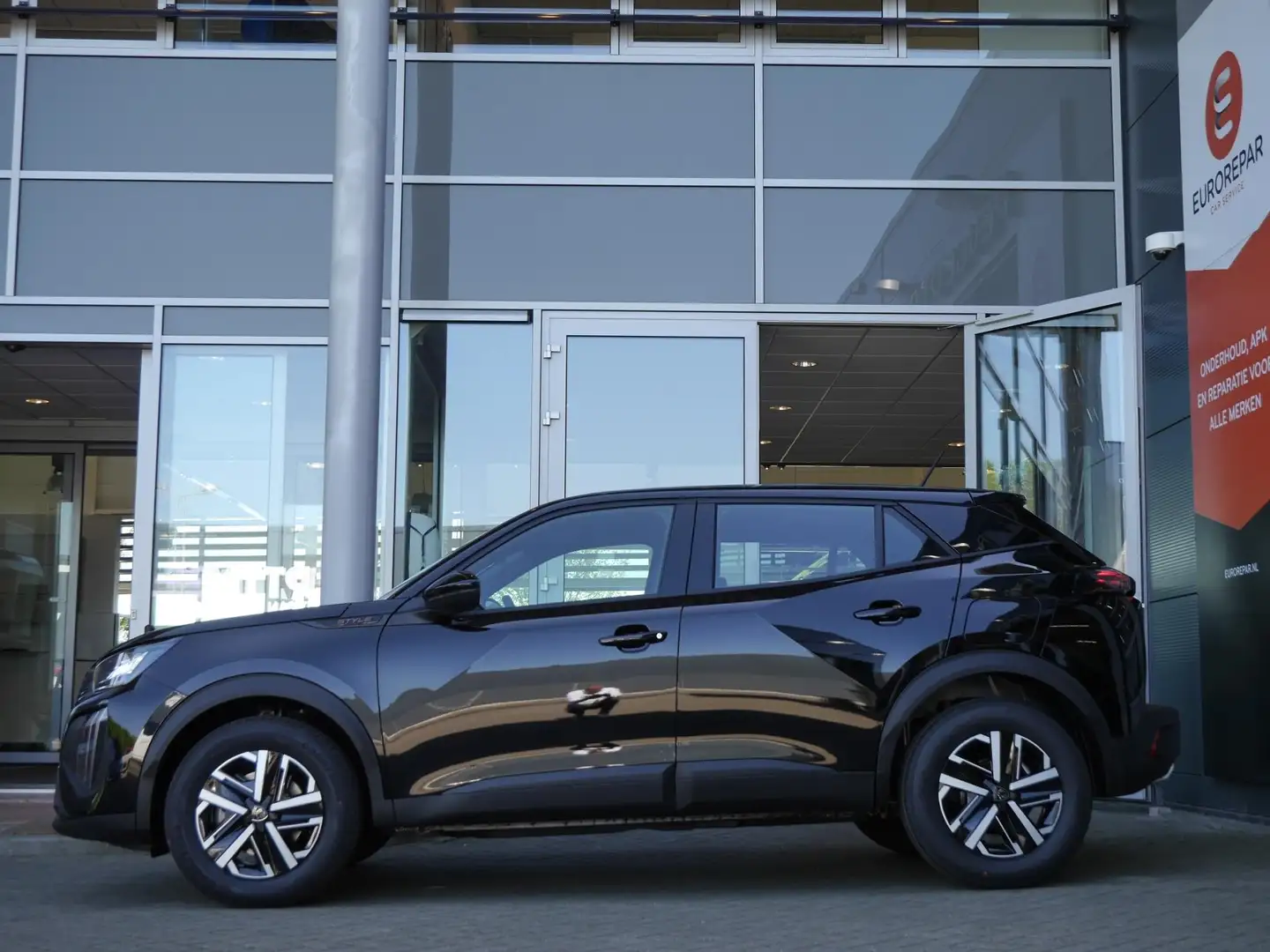 Peugeot 2008 1.2 Hybrid 145PK Style | Nieuwe auto | Climate con Zwart - 2