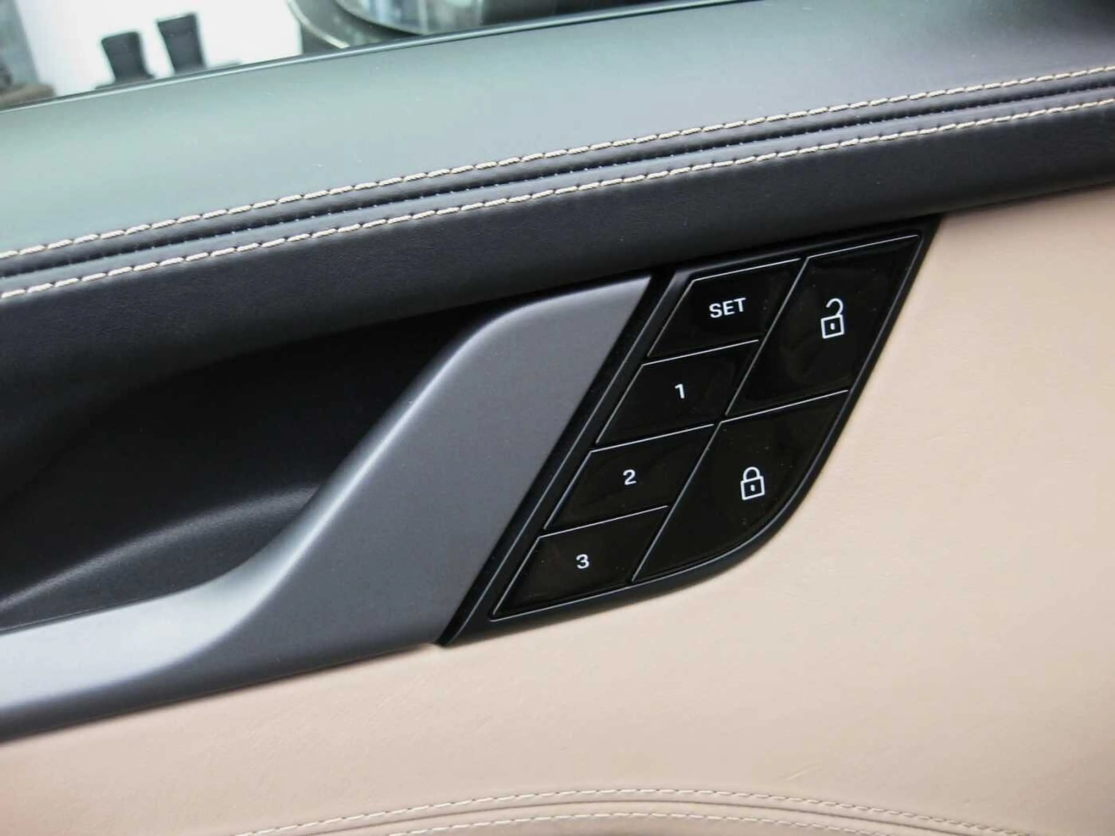 Porsche 992 911 Coupe Carrera 4S PDK 1HD dt. Fzg. — photo 4