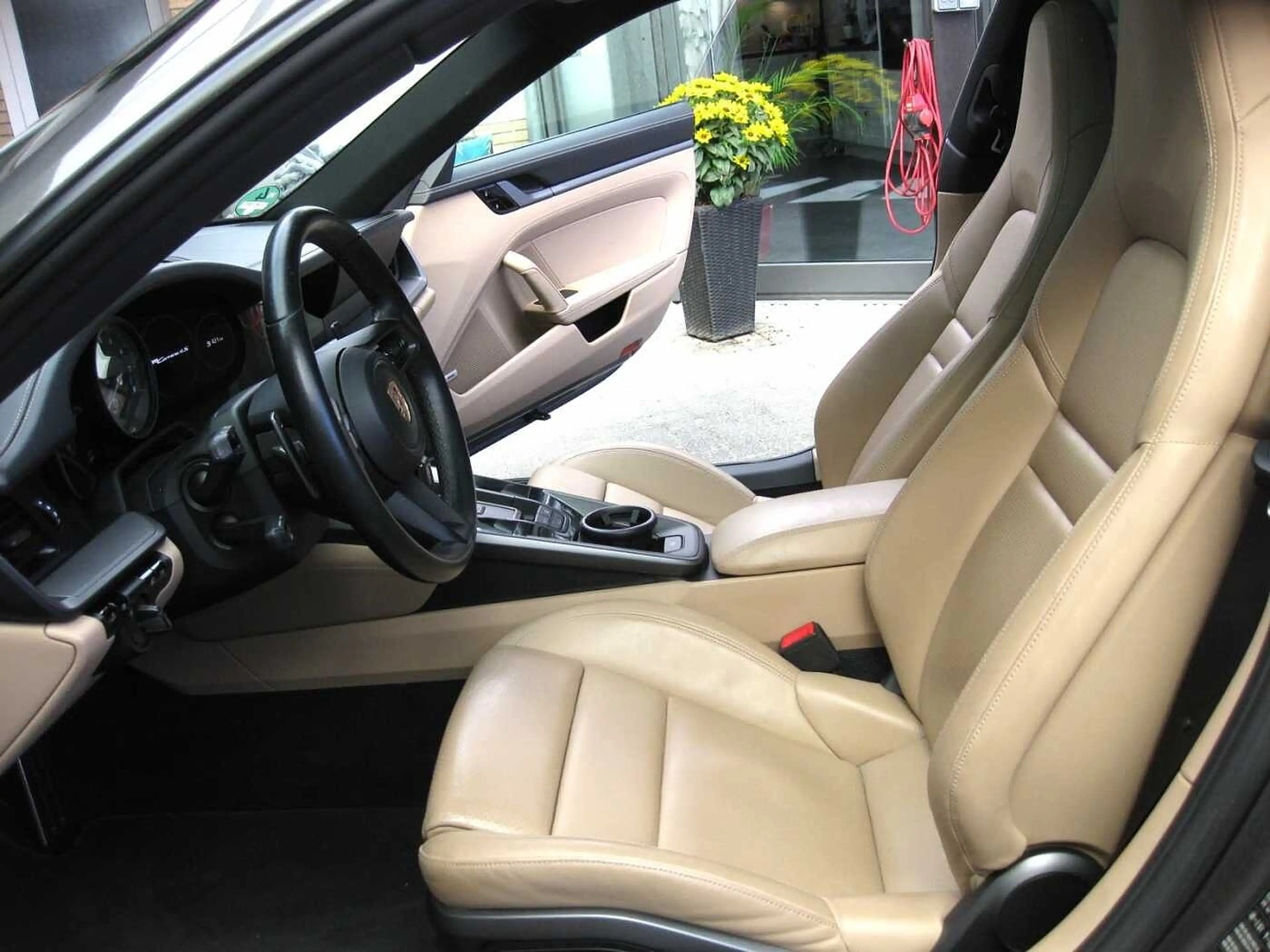 Porsche 992 911 Coupe Carrera 4S PDK 1HD dt. Fzg. — photo 10
