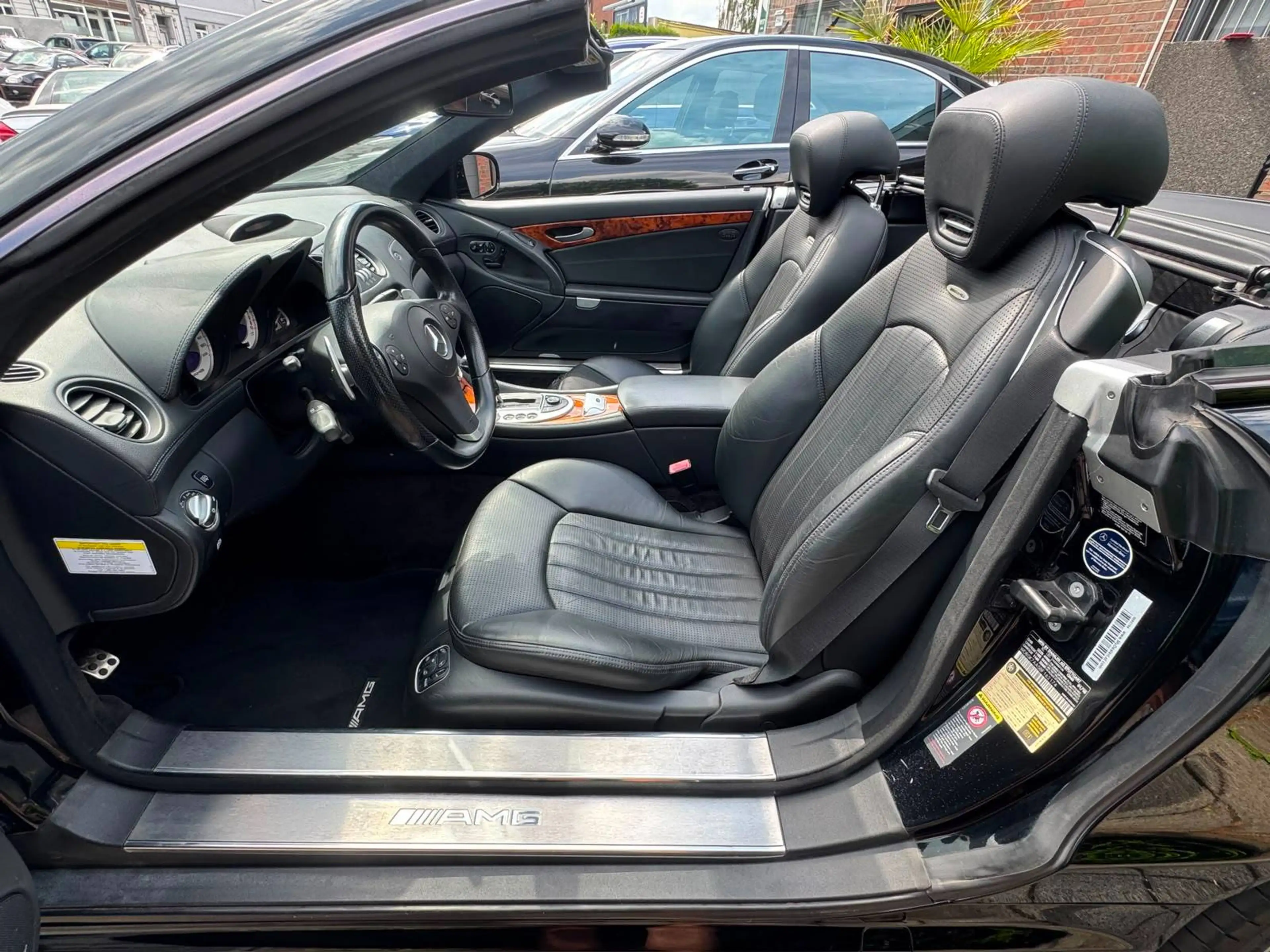 Mercedes-Benz SL 63 AMG — photo 15