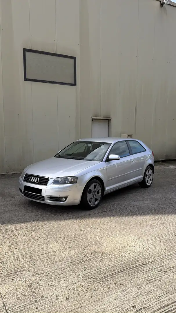 Audi QUATTRO A3 3.2V6 - 1