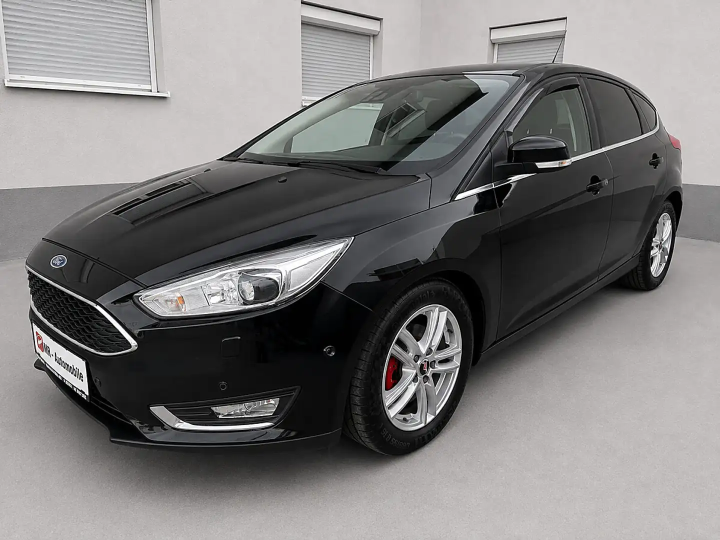 Ford Focus 1,0 EcoBoost Titanium Schwarz - 2