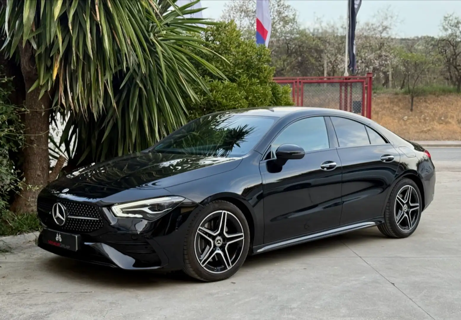 Mercedes-Benz CLA 200 7G-DCT Negro - 2