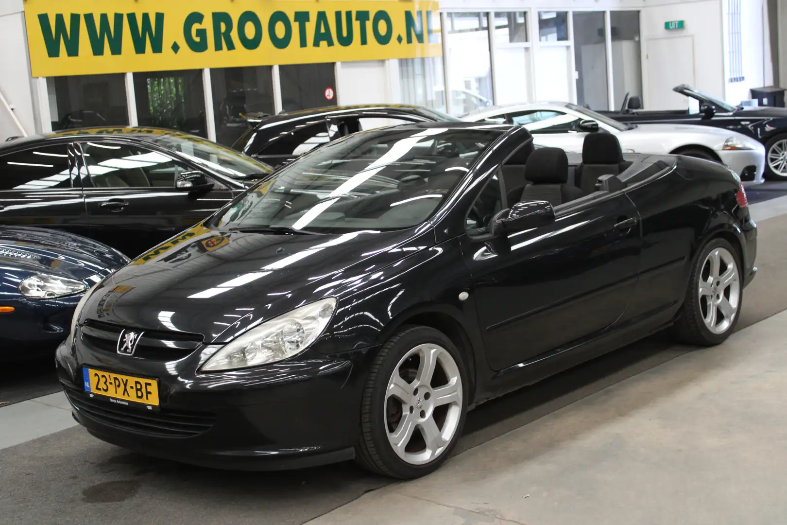Peugeot 307 CC 1.6-16V NAP, Airco, Cruise control, Trekhaak Zwart - 1
