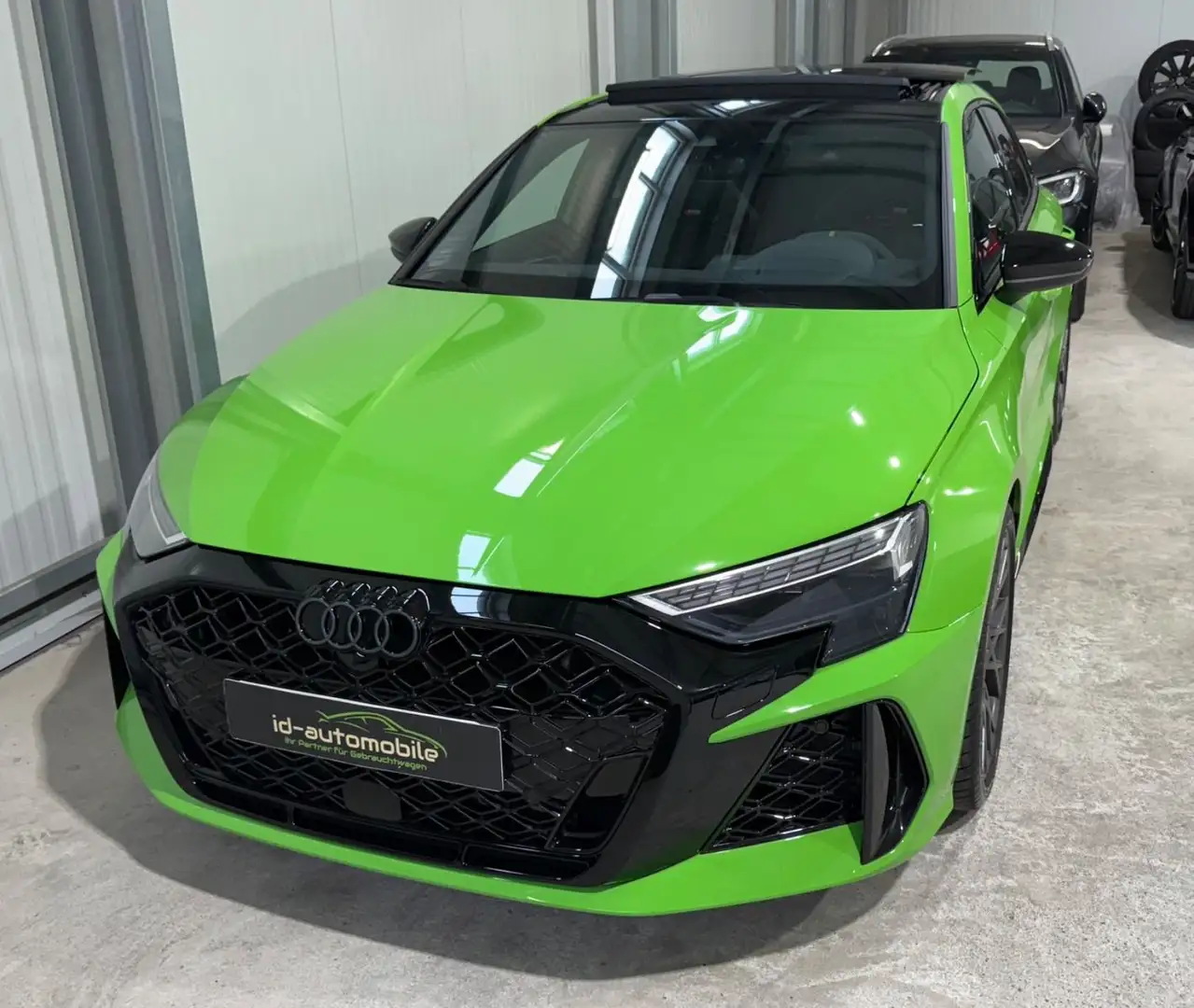 Audi RS3 RS 3 Sportback 2.5 294 kW TFSI quattro Grün - 1