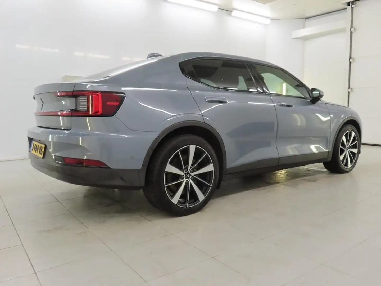 Polestar 2 Long Range Dual Motor Launch Edition 78kWh | SOH 9 Grijs - 2