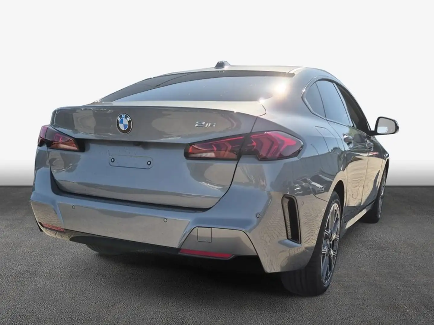 BMW 216 Aut. 90 kW, 4-türig Gris - 2