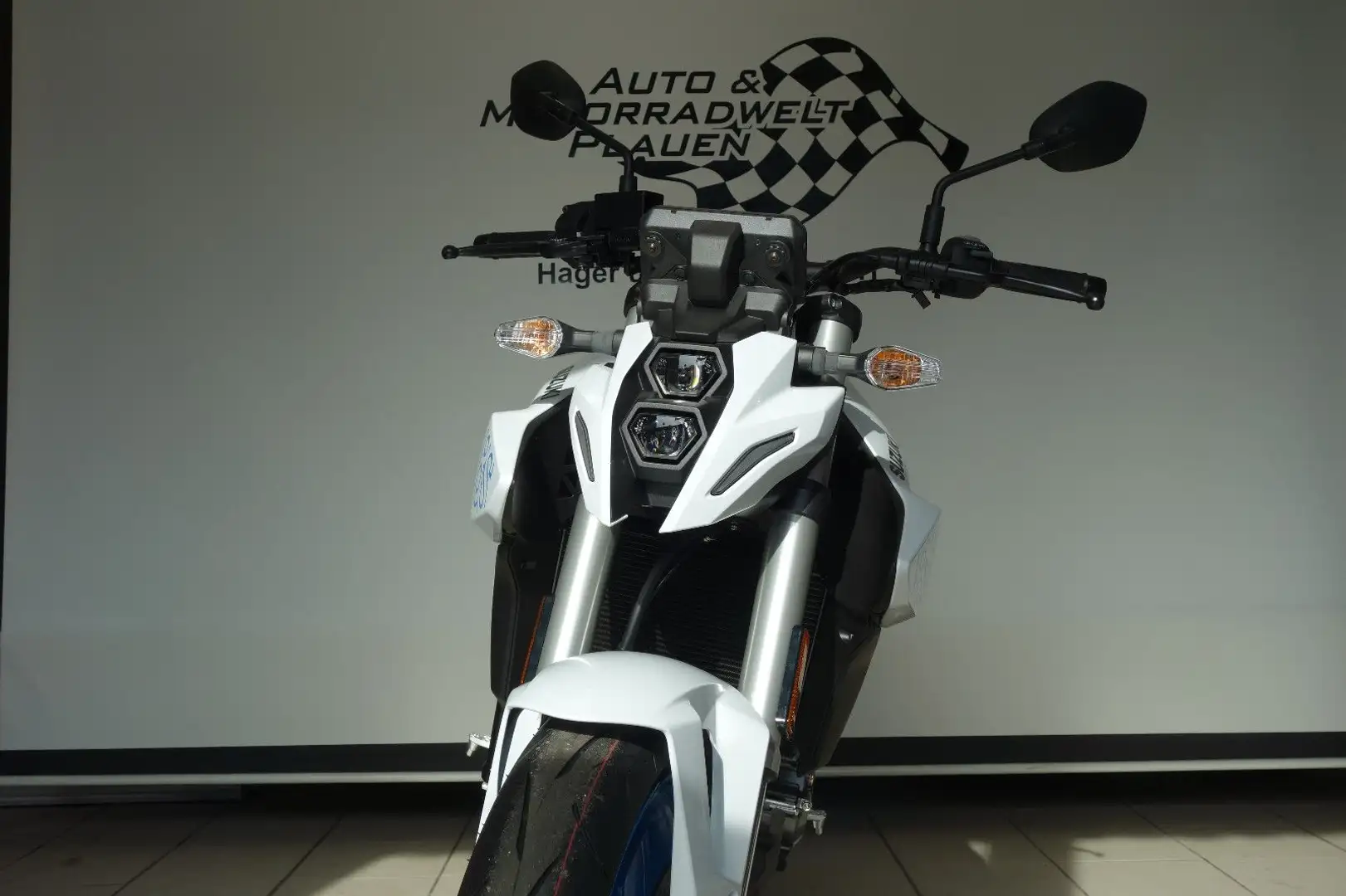 Suzuki GSX 8S NEU Modell2024 Garantie 4Jahre A2 möglich Blanc - 2