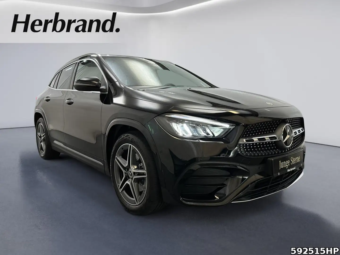 Mercedes-Benz GLA 200 d AMG DISTRONIC Kamera Ambiente KEYLESS Schwarz - 2