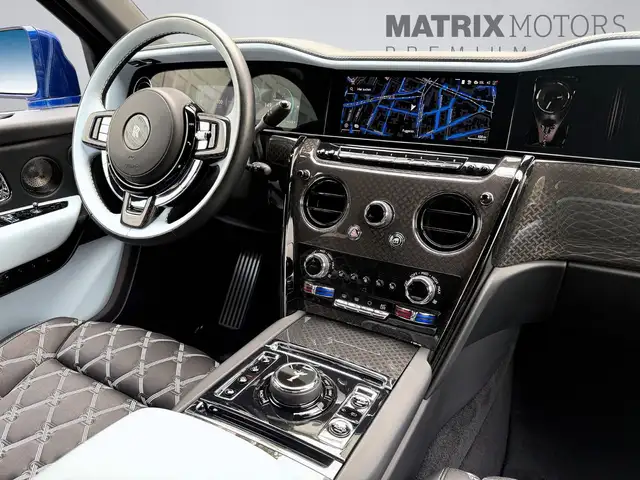 Rolls-Royce Cullinan view 7