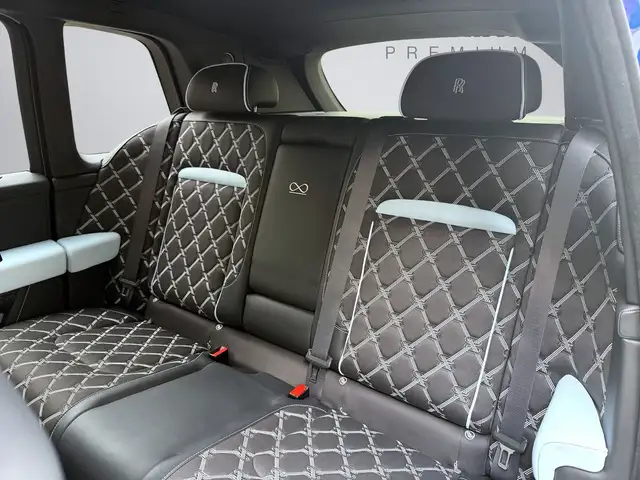 Rolls-Royce Cullinan view 8