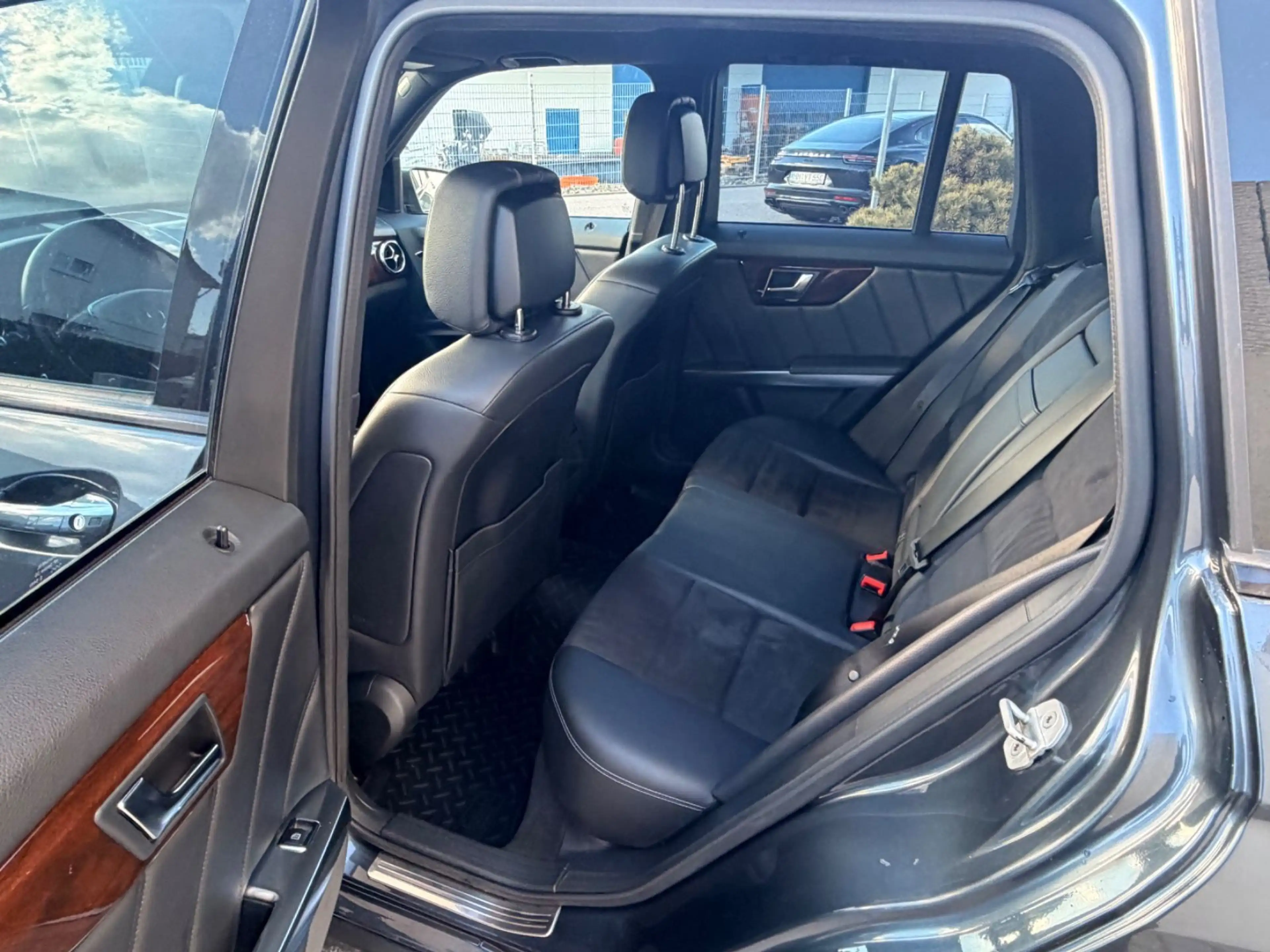 Mercedes-Benz GLK 350 CDI BlueEfficiency 4Matic AHK — photo 11