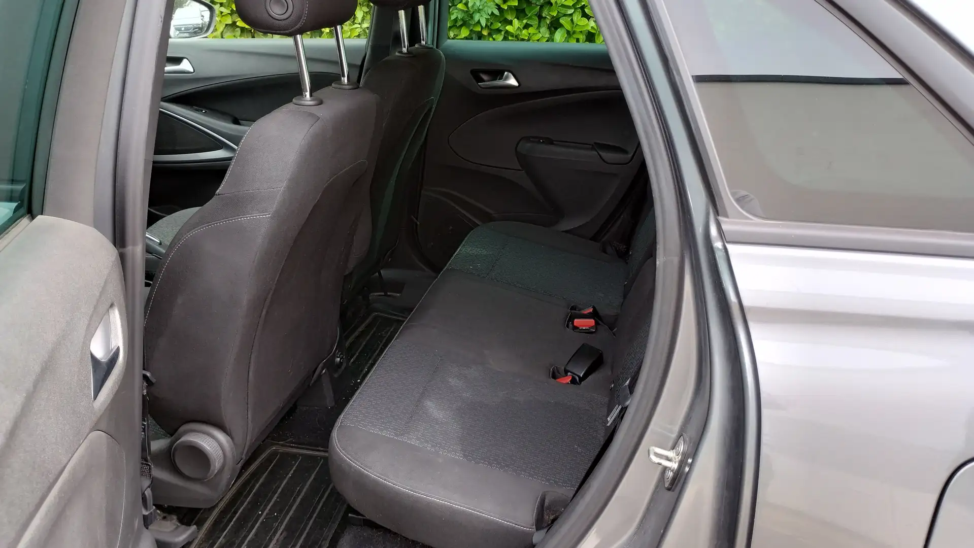 Opel Crossland X Crossland X 1.2 ECOTEC Start/Stop Edition Grau - 2