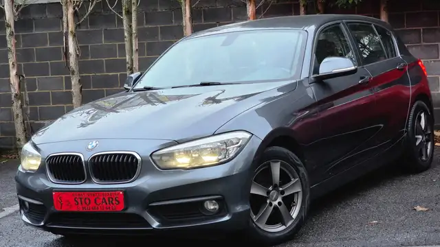 BMW 118 118I // Edition // Jantes // Clim //