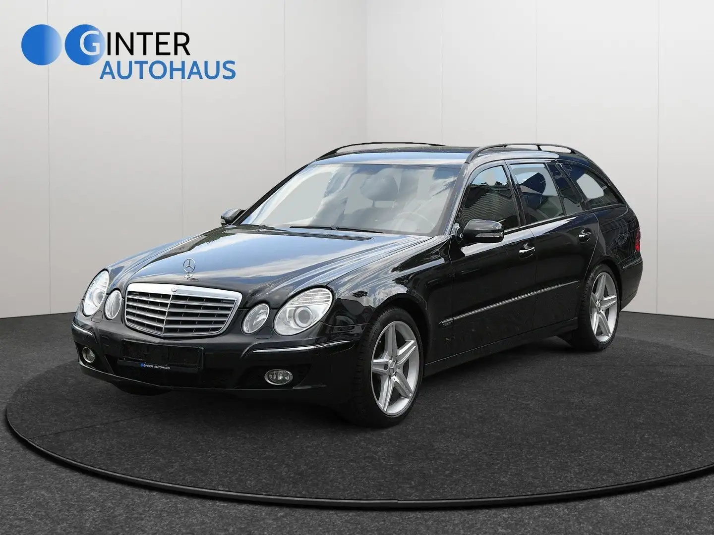 Mercedes-Benz E 320 CDI T-Modell Elegance*Comand*designo* Negru - 1