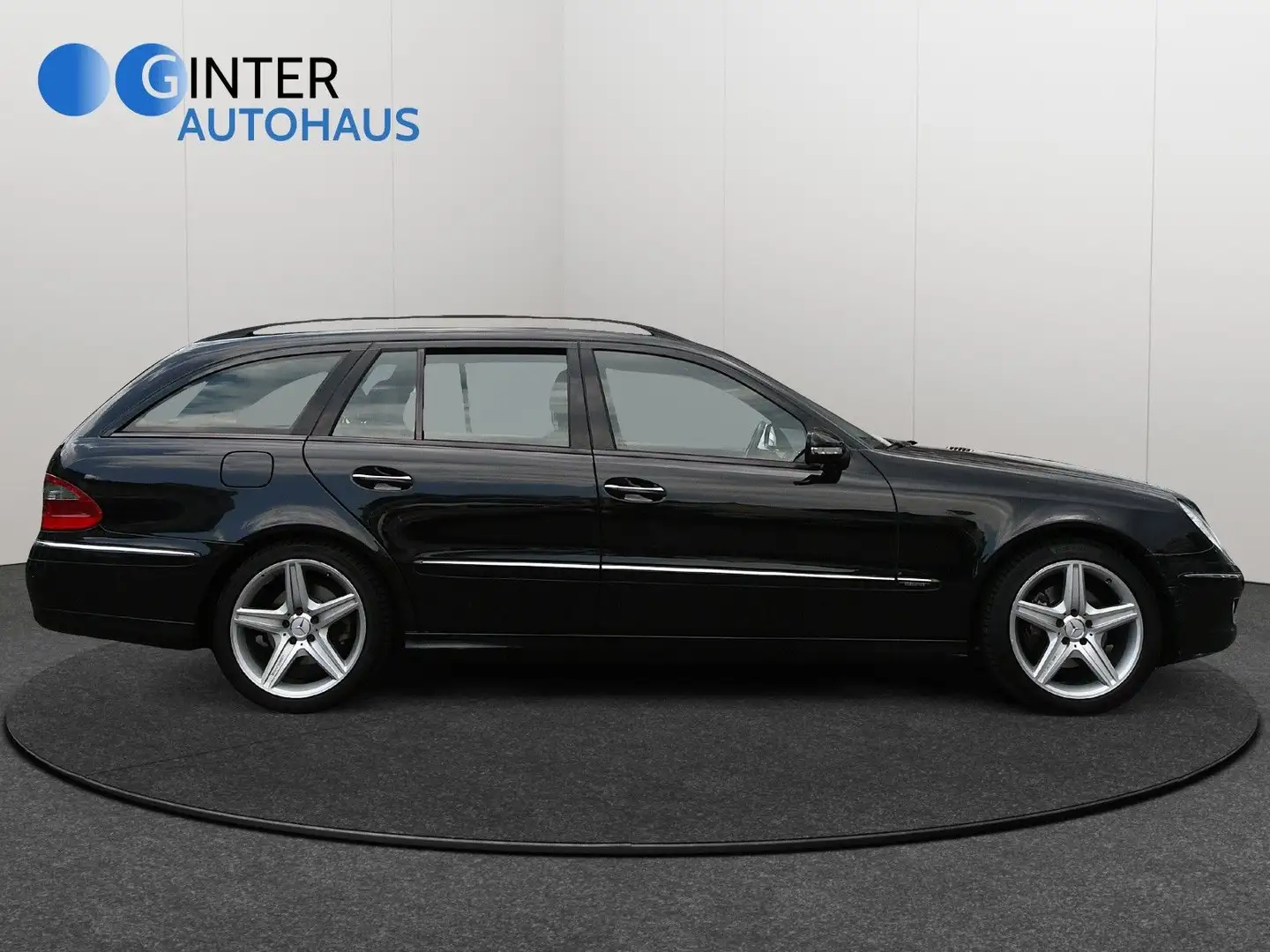 Mercedes-Benz E 320 CDI T-Modell Elegance*Comand*designo* Negru - 2