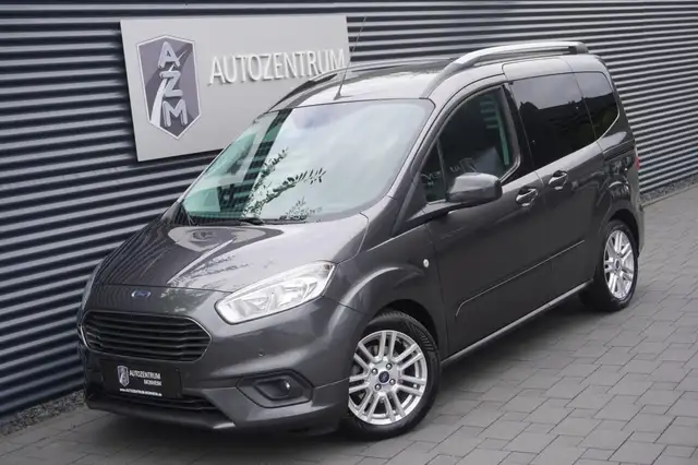 Ford Tourneo Courier 1.5 TDCI TITANIUM SITZHEIZUNG