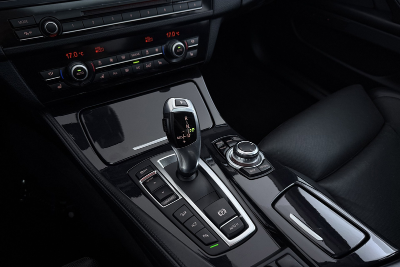 BMW 535 5-serie 535xi High Executive | Head-up | Sportstoe — photo 31