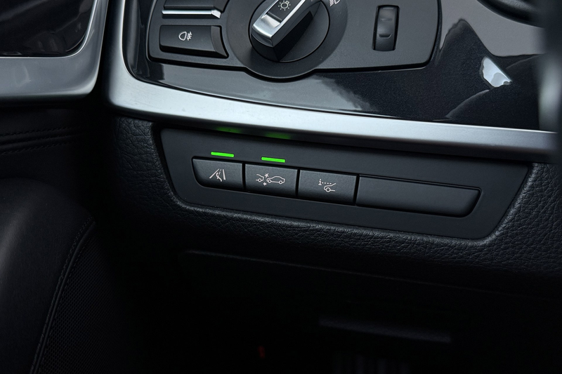 BMW 535 5-serie 535xi High Executive | Head-up | Sportstoe — photo 39
