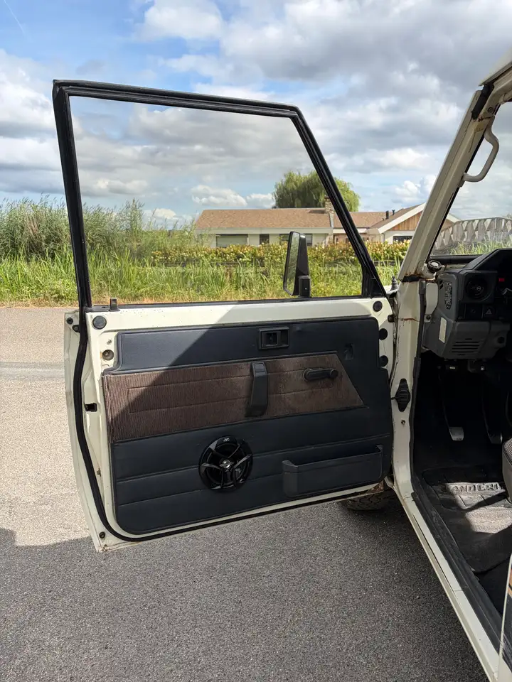 Toyota Land Cruiser LJ73, foto 11