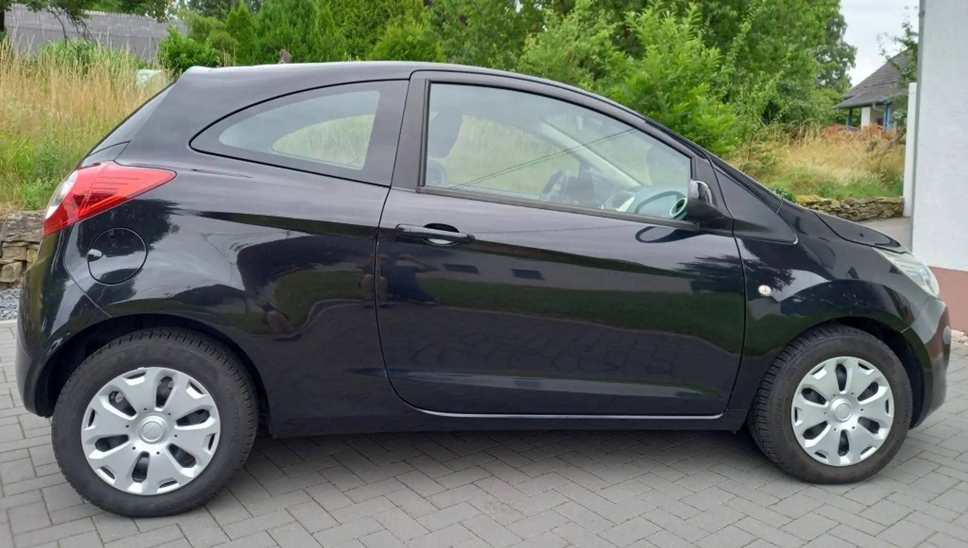 Ford Ka/Ka+ Ka Ka 1.2 Start-Stopp-System Ambiente Schwarz - 2