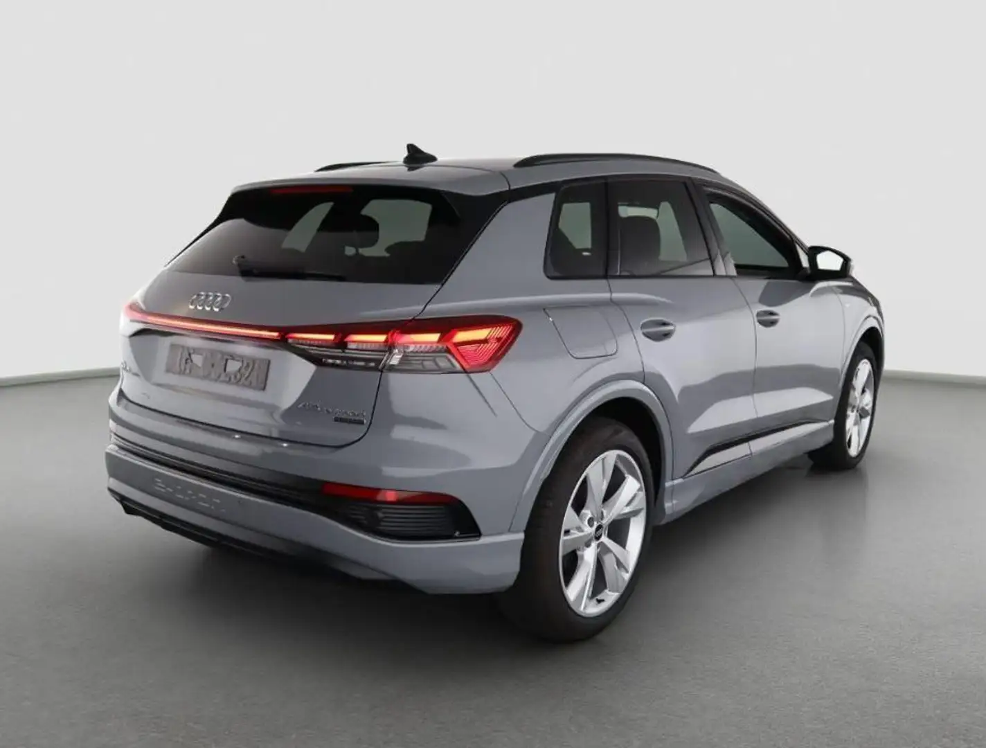 Audi Q4 e-tron 45 qu. S line Ext. Matrix Navi RüKa Grau - 2