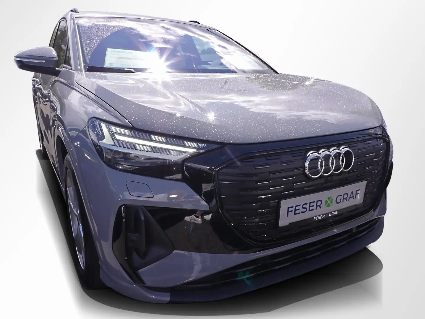 Audi Q4 e-tron 45 qu. S line Ext. Matrix Navi RüKa Grau - 2
