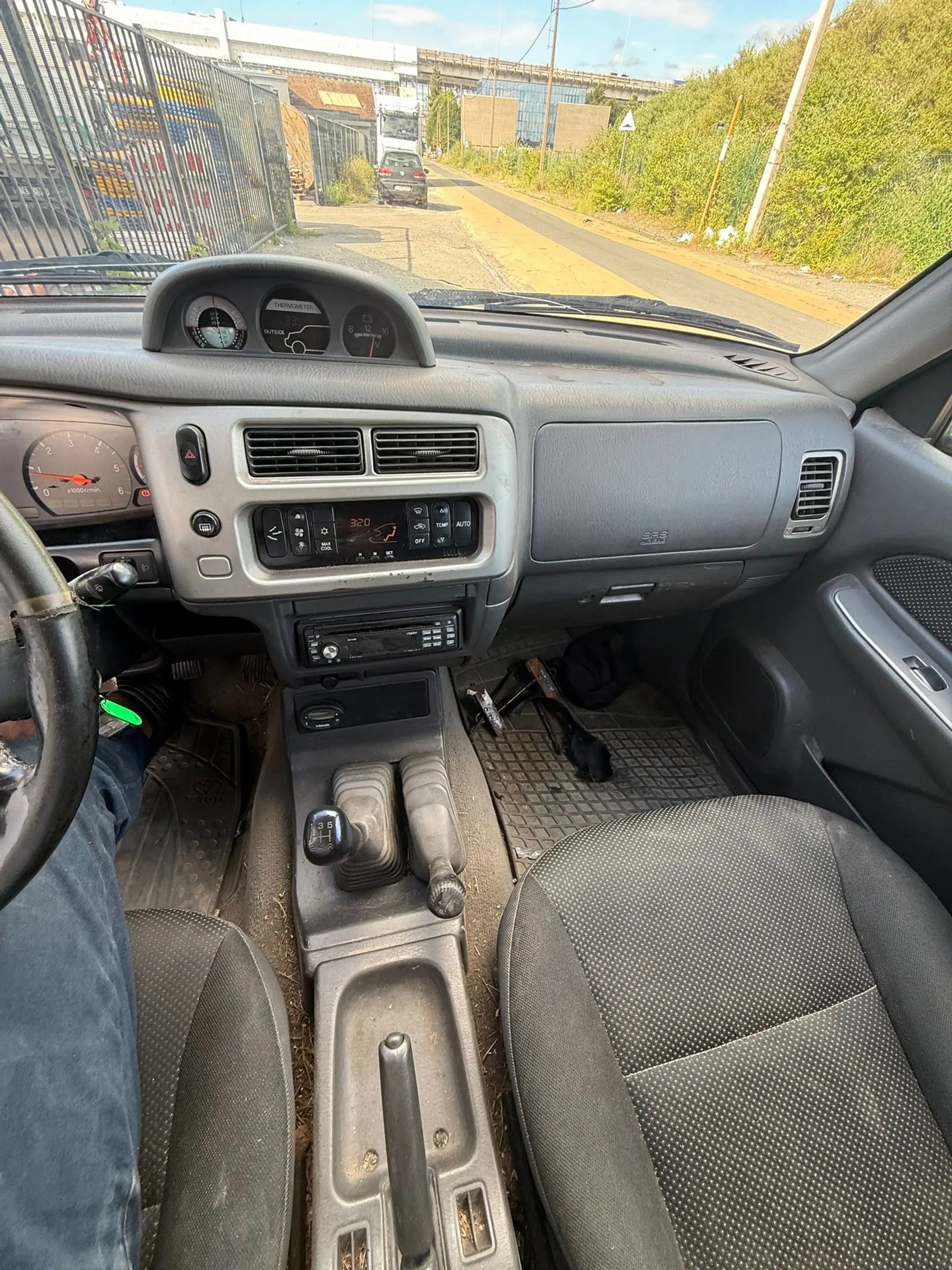 Mitsubishi L200 2.5 TD DOUBLE CAB INTENSE — photo 9